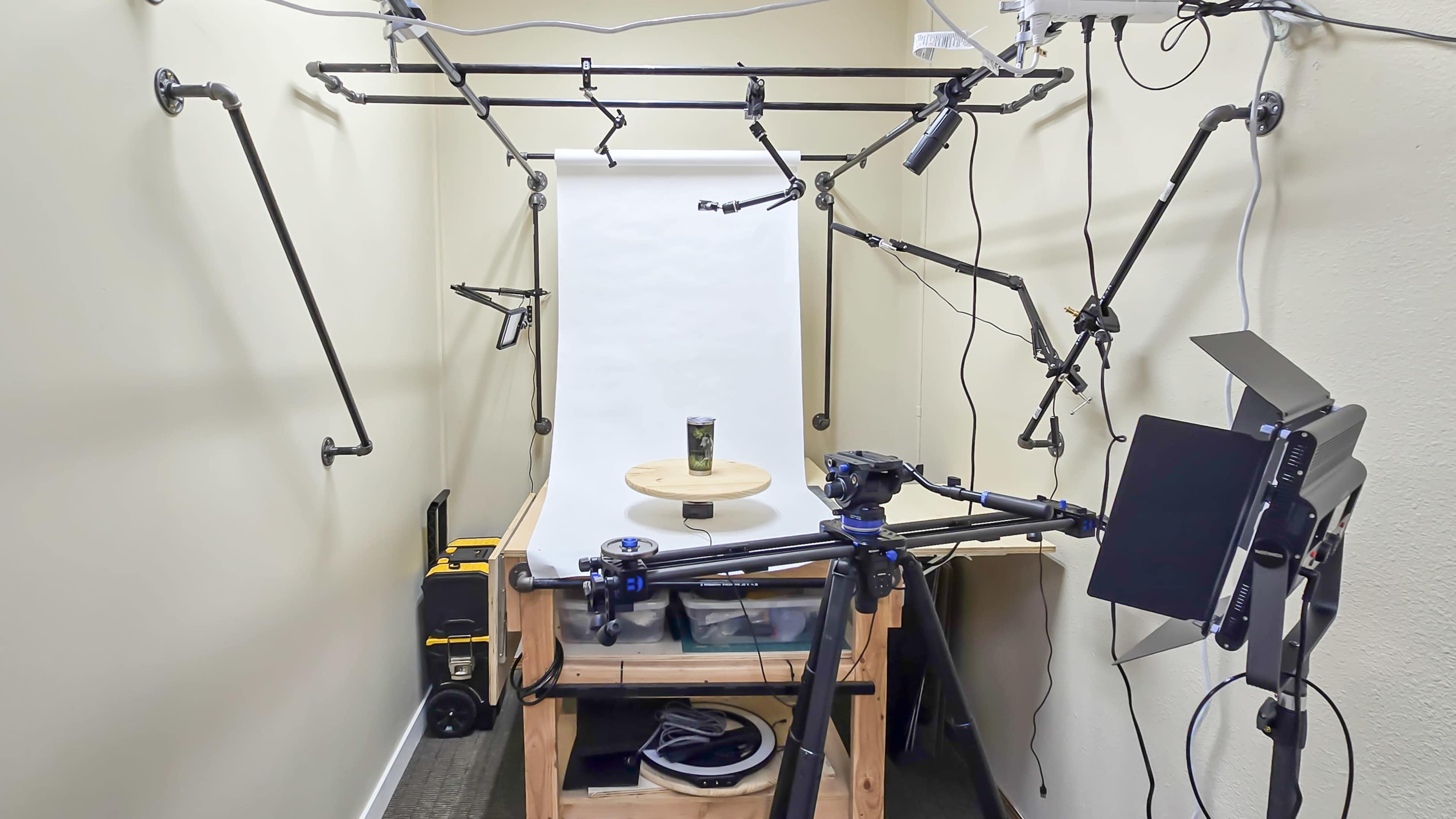 Boutique Style Photography/Videography/Podcast Studio Image in Hillsboro, Hillsboro, OR