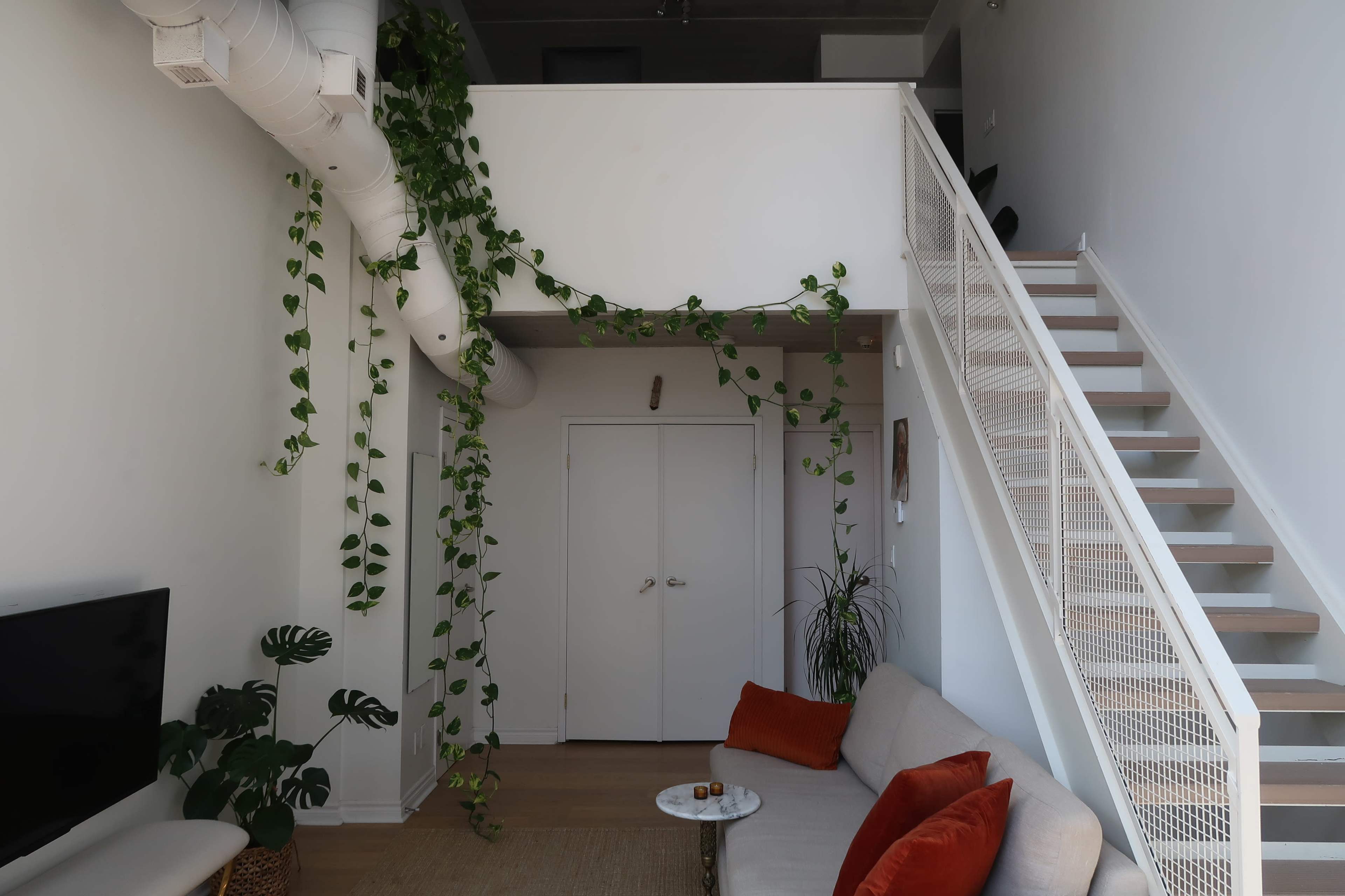 Light-filled Downtown Loft Image in St. Lawrence, TORONTO, ON