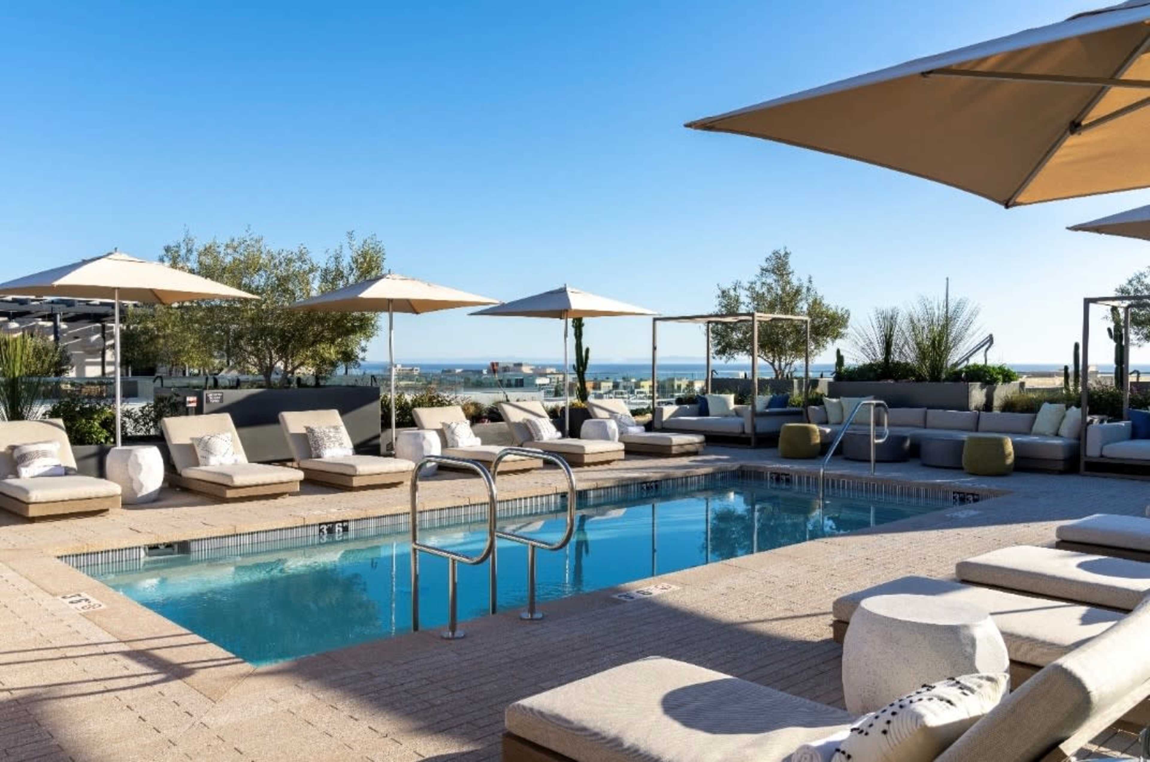 Rooftop Park with Ocean Views & Resort-style Amenities Image in Downtown, Santa Monica, CA