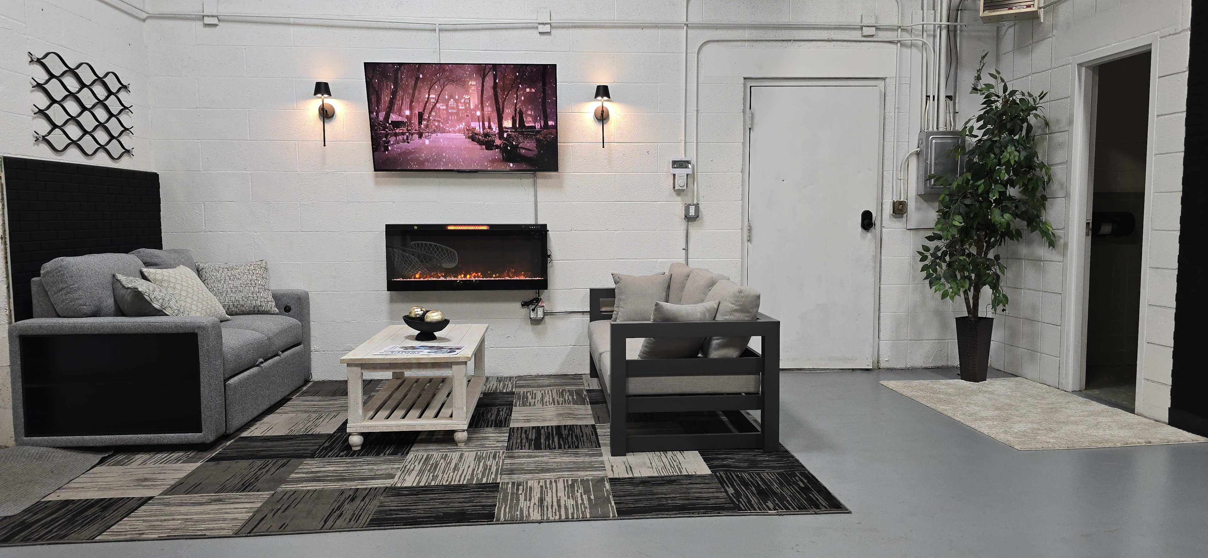 Studio Four Five Image in Bloomfield, Bloomfield, CT