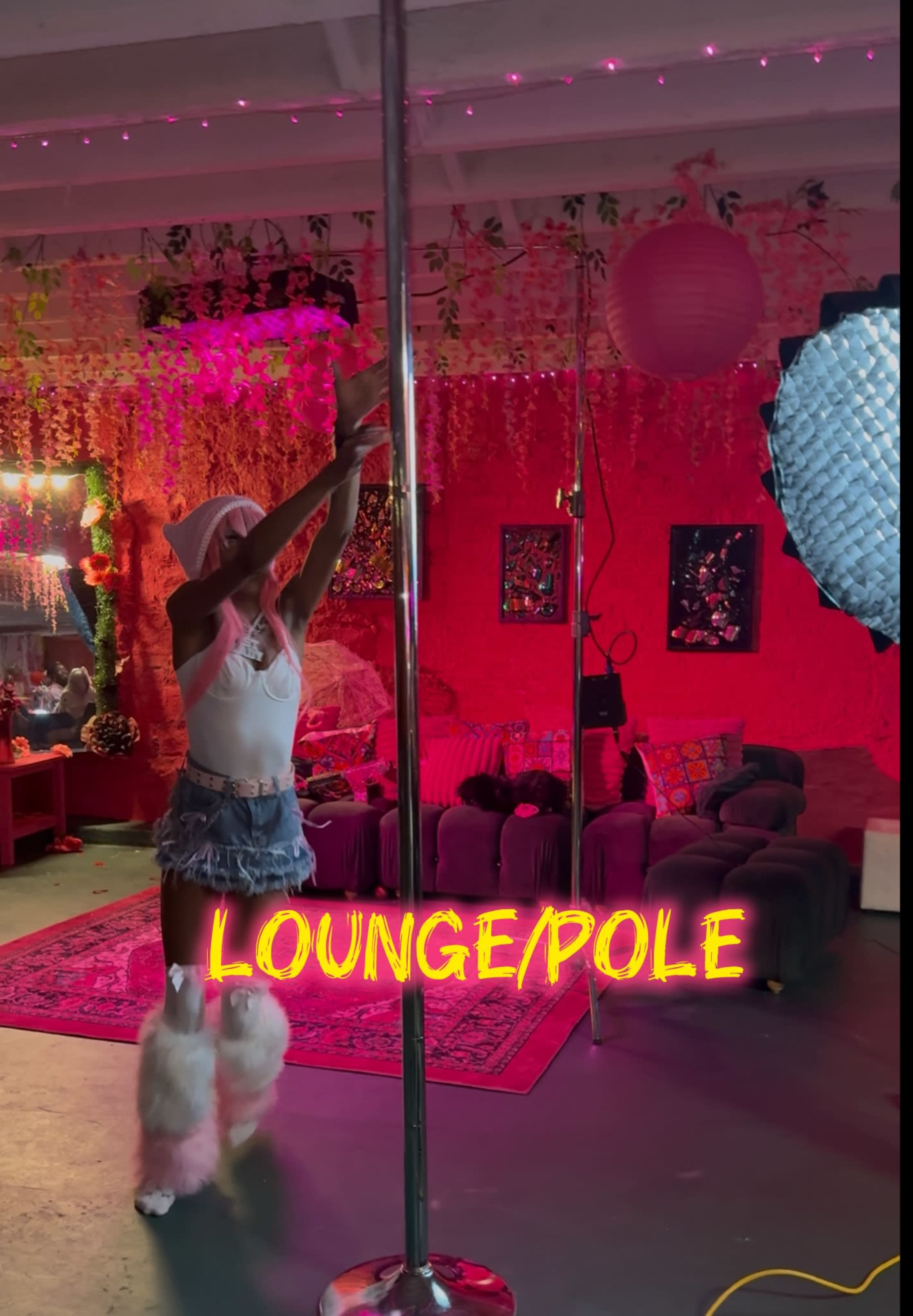 🩷Babe Cave 🩷 Enchanting Subterranean Creative Space Image in West Town, Chicago, IL