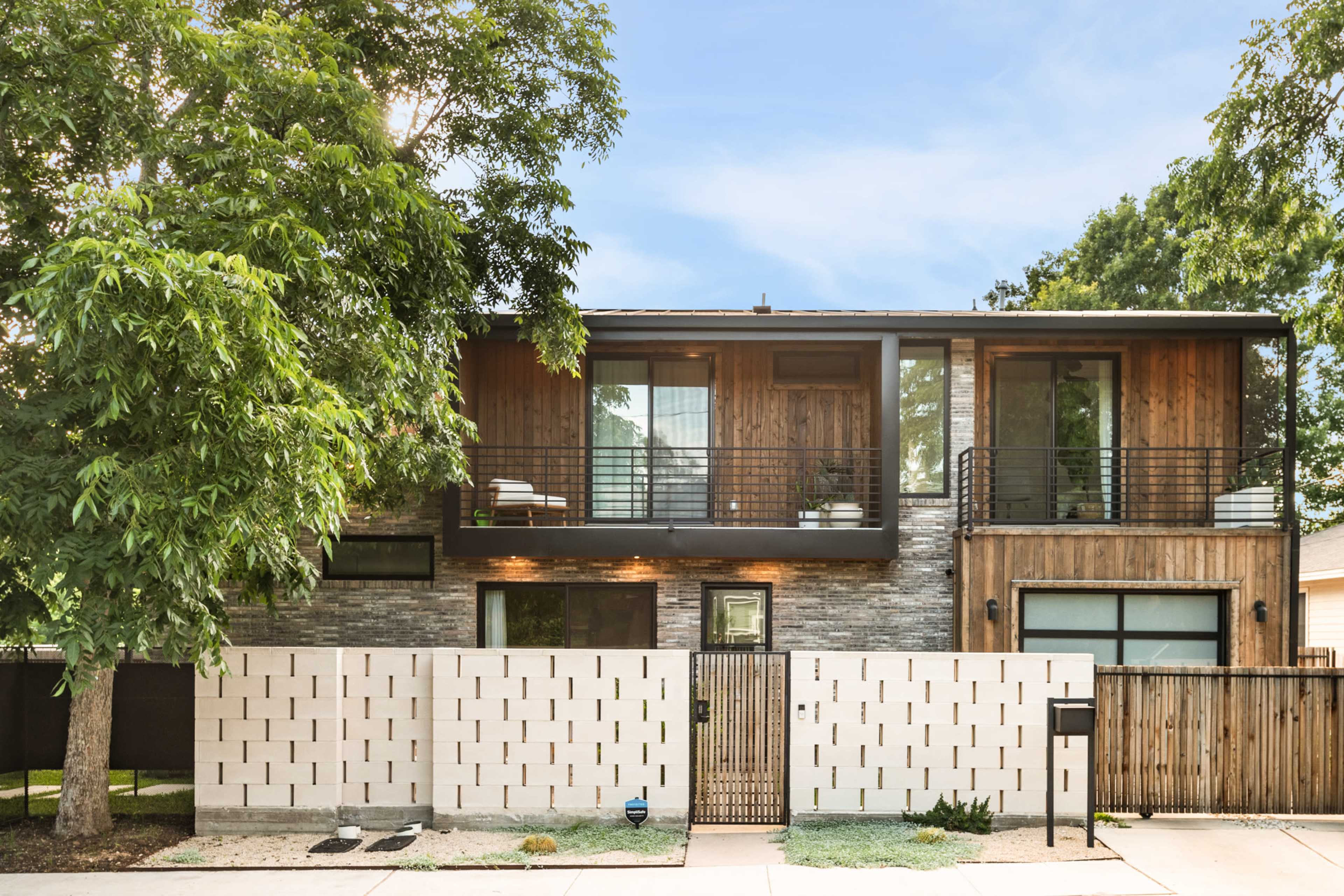 Unique Urban Oasis Image in South Manchaca, Austin, TX