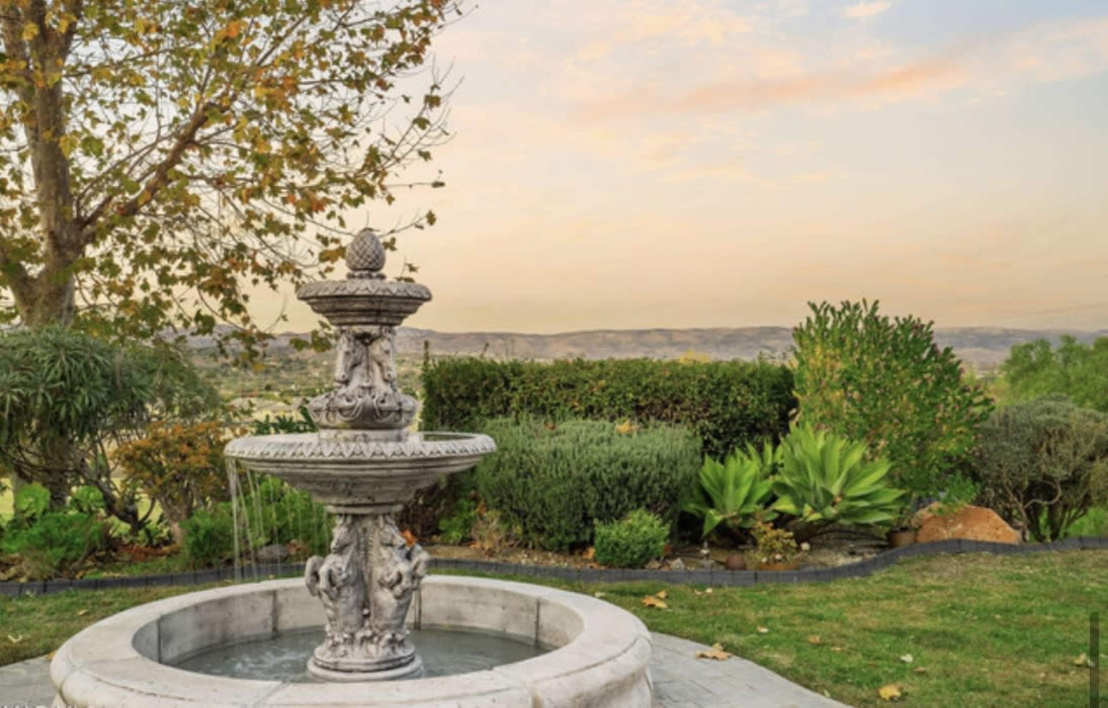 Private and Picturesque Botanical Photo Shoot and Retreat Location Image in Moorpark, Moorpark, CA