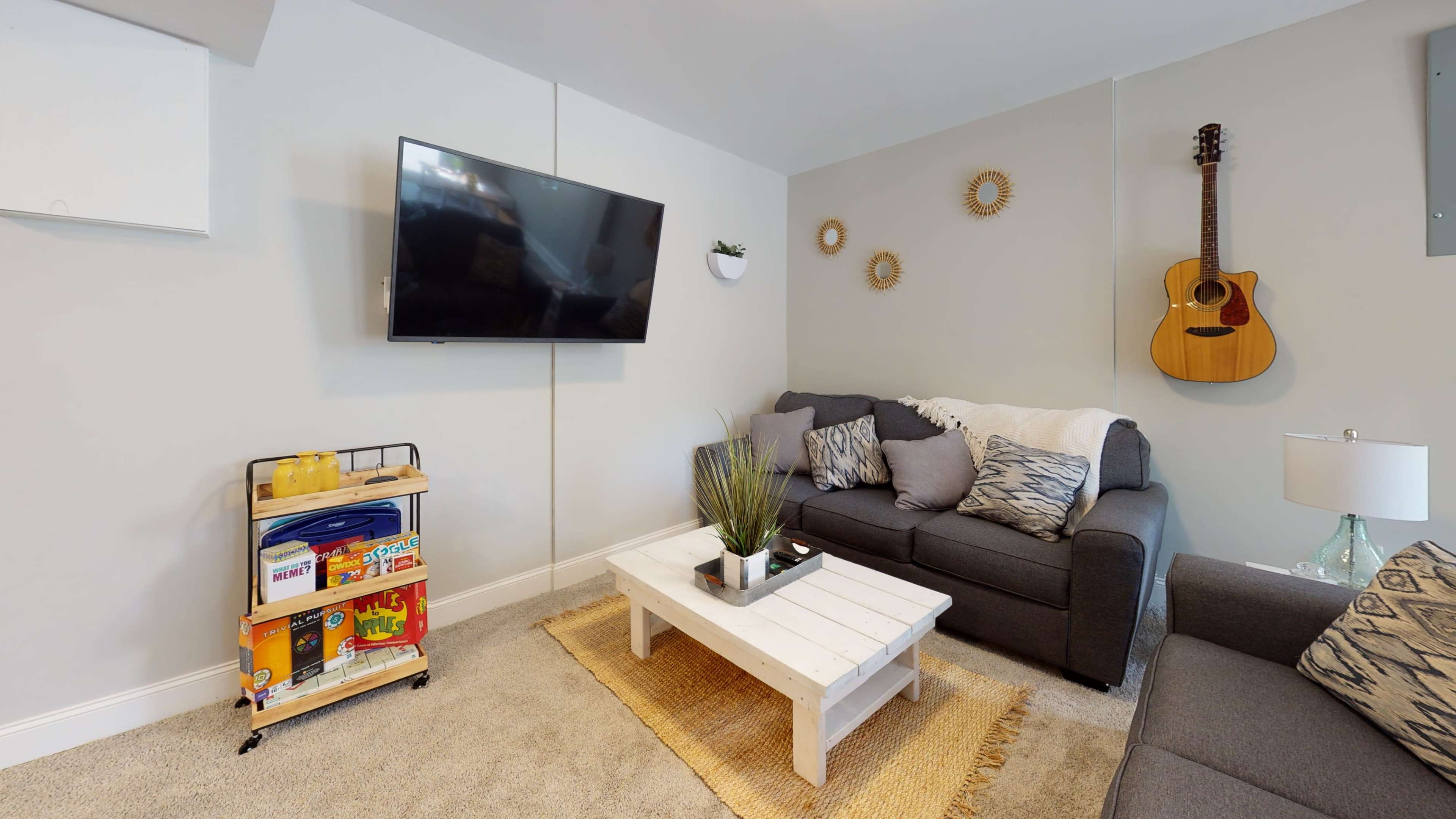 Bright + Cozy 1,000 sq ft Creative Studio & Day Office (Private Entrance)” Image in Hermitage, Hermitage, TN