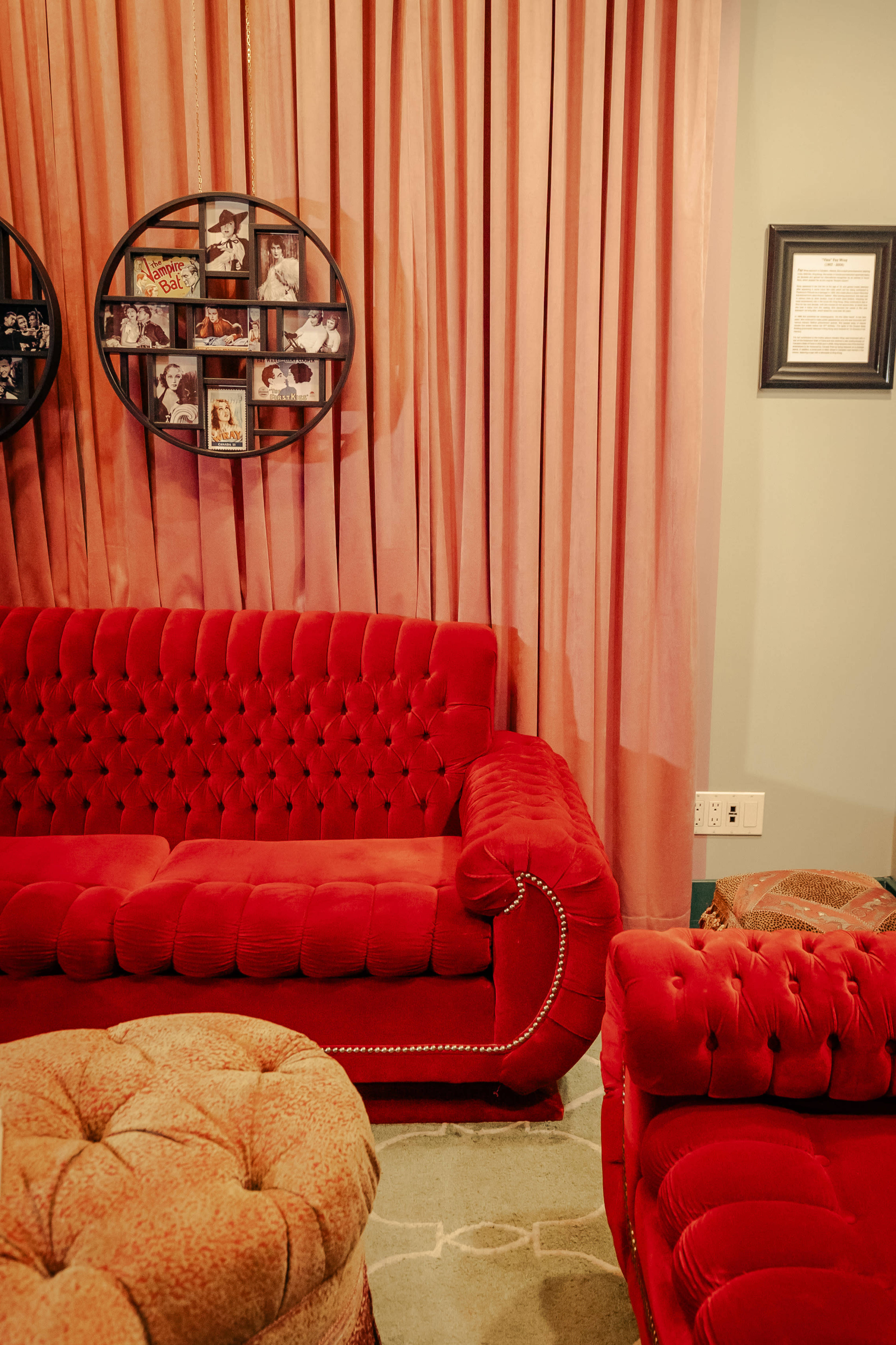 Red Scream Queen Room Image in Southeast Calgary, Calgary, AB