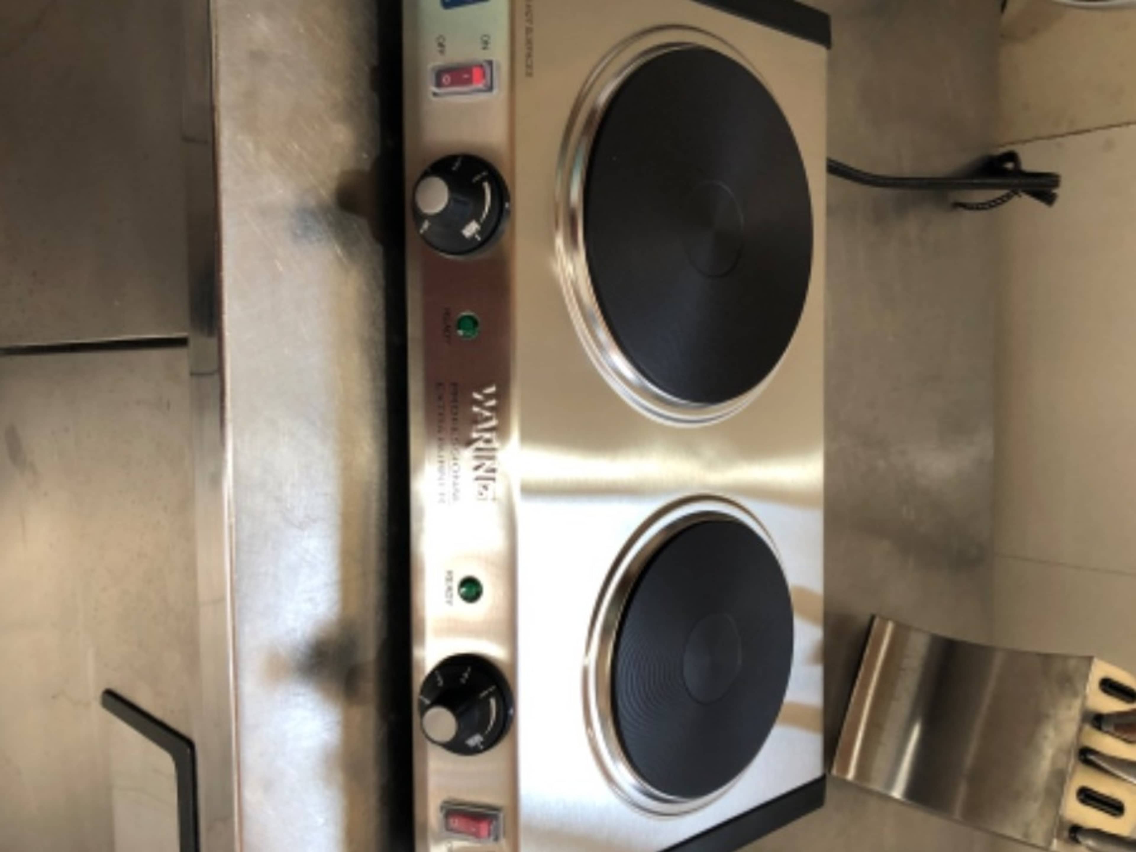 Double Burnet for light cooking and simmering 