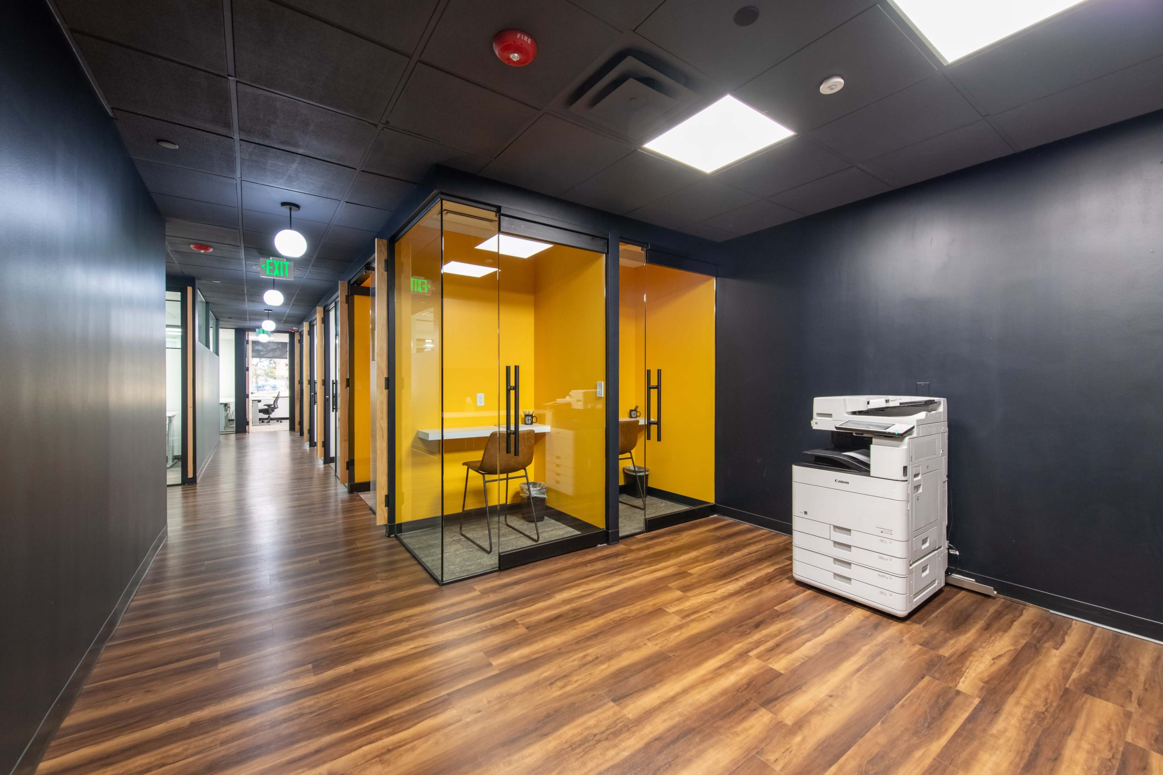 10 Person Conference Room Image in Greenwood Village, Englewood, CO