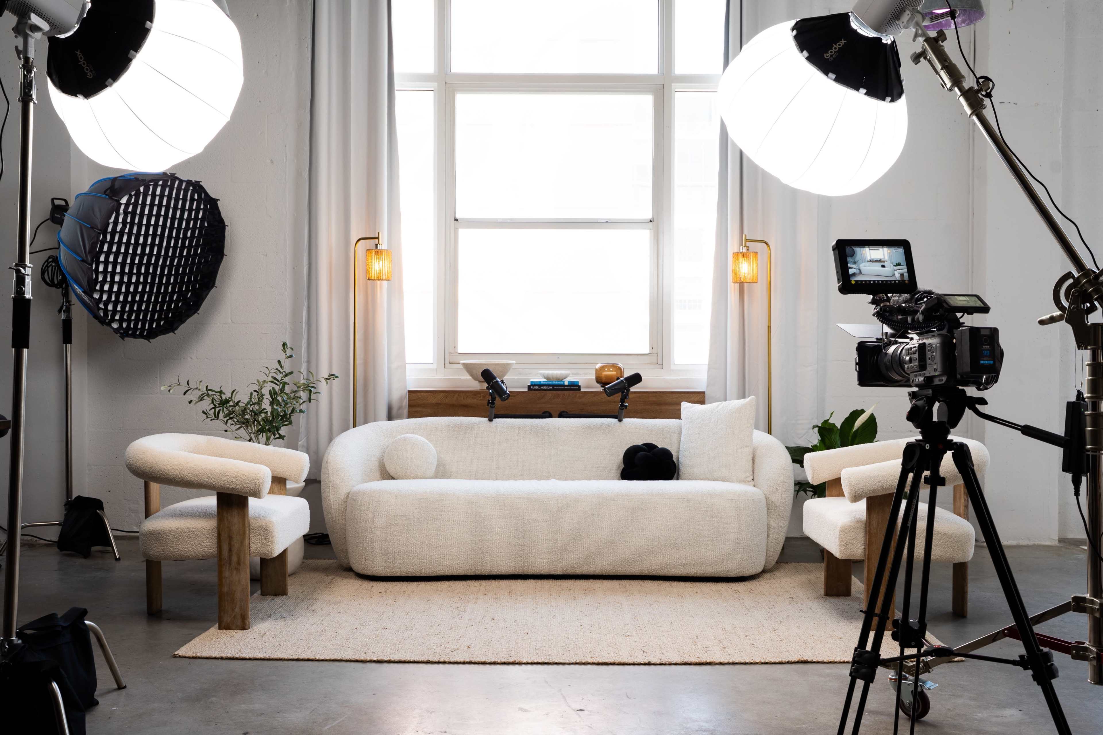 Wynwood Film, Podcast and Photo Studio (Equipment/Videographer Included) Image in Wynwood, Miami, FL