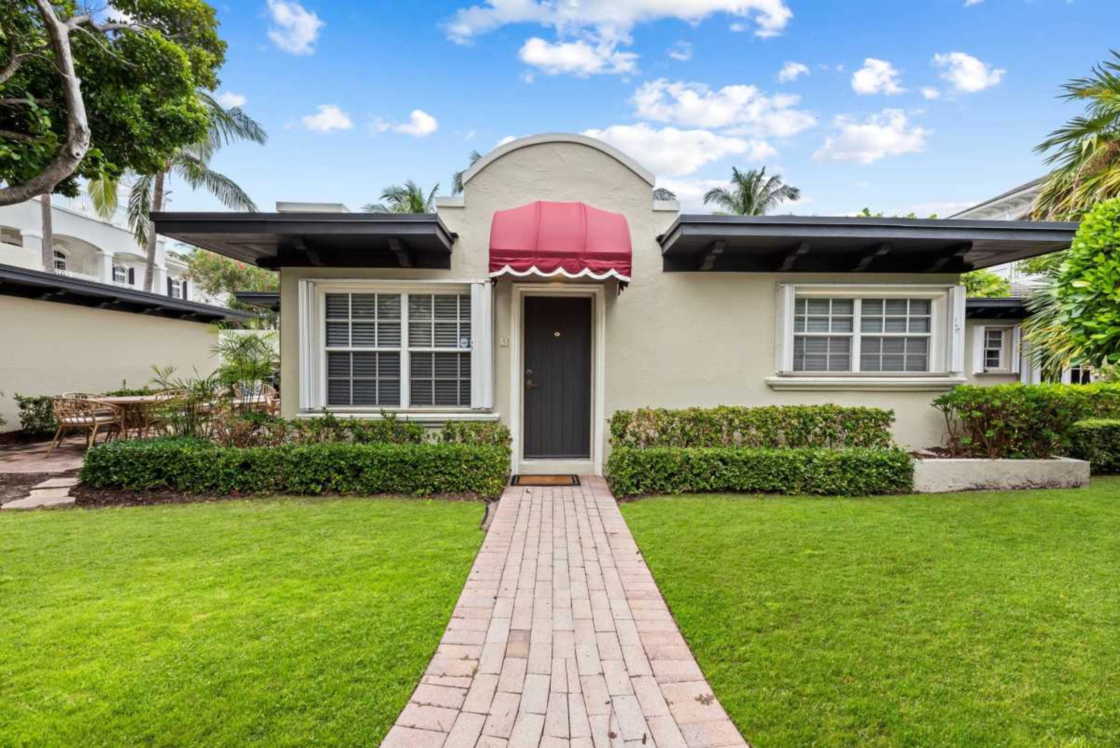 Earthy, sunny beachside bungalow Image in Boca Raton, Boca Raton, FL