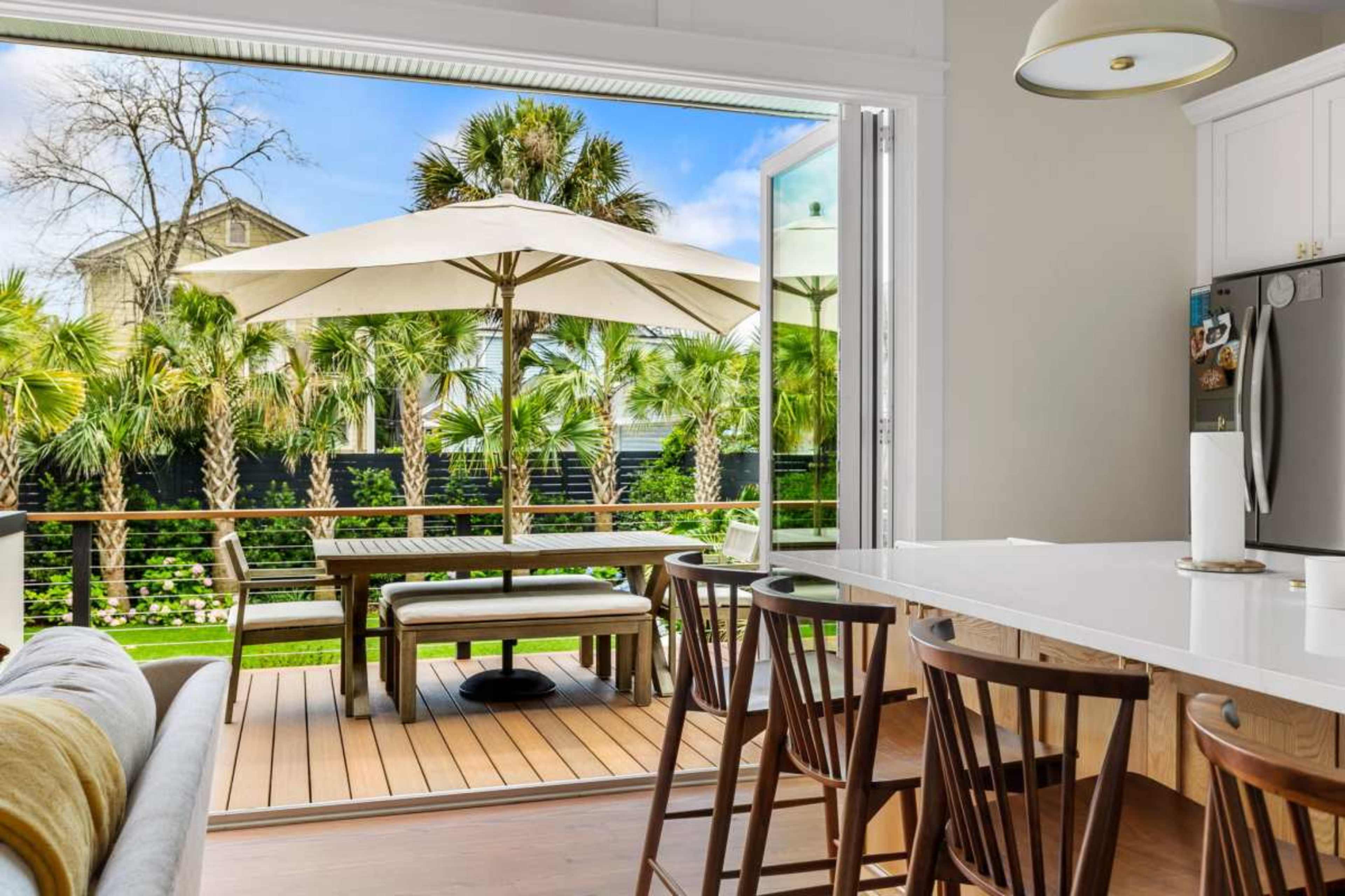 Stylish Charleston OASIS Image in Westside, CHARLESTON, SC