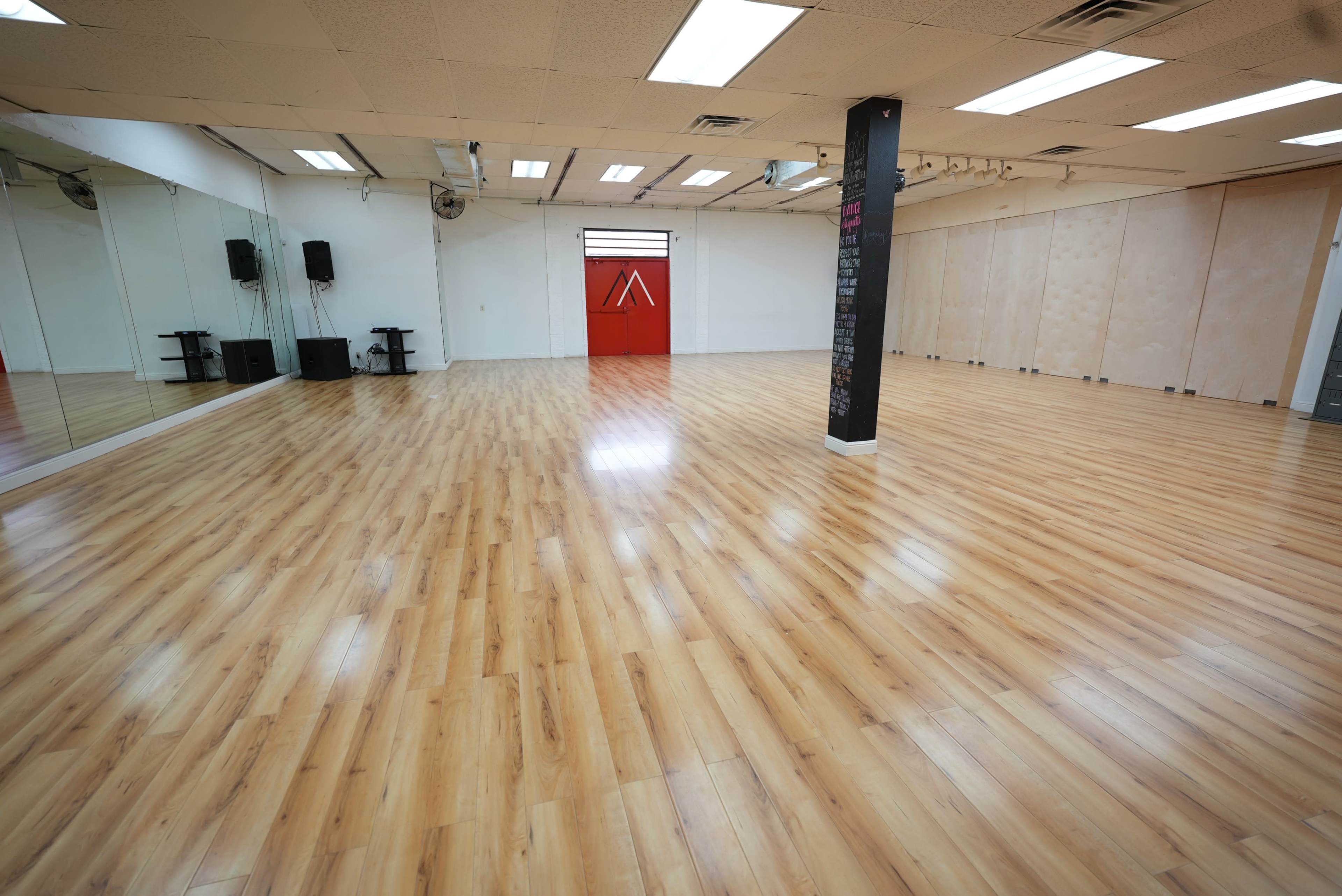 Room 1 -  Large Mirrored Dance Studio · Dallas Image in Farmers Branch, Dallas, TX