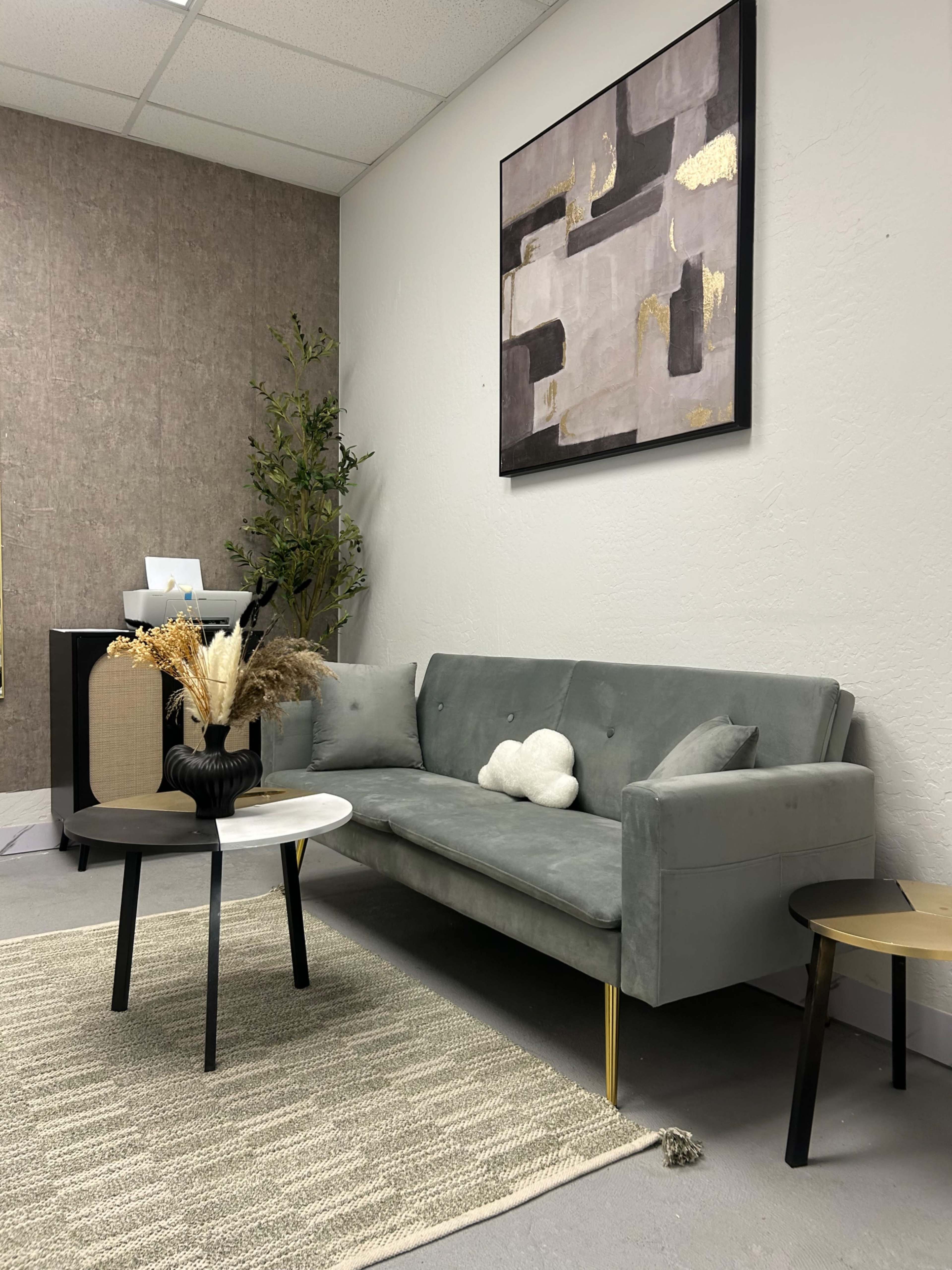 Private work office Image in Alhambra, Phoenix, AZ