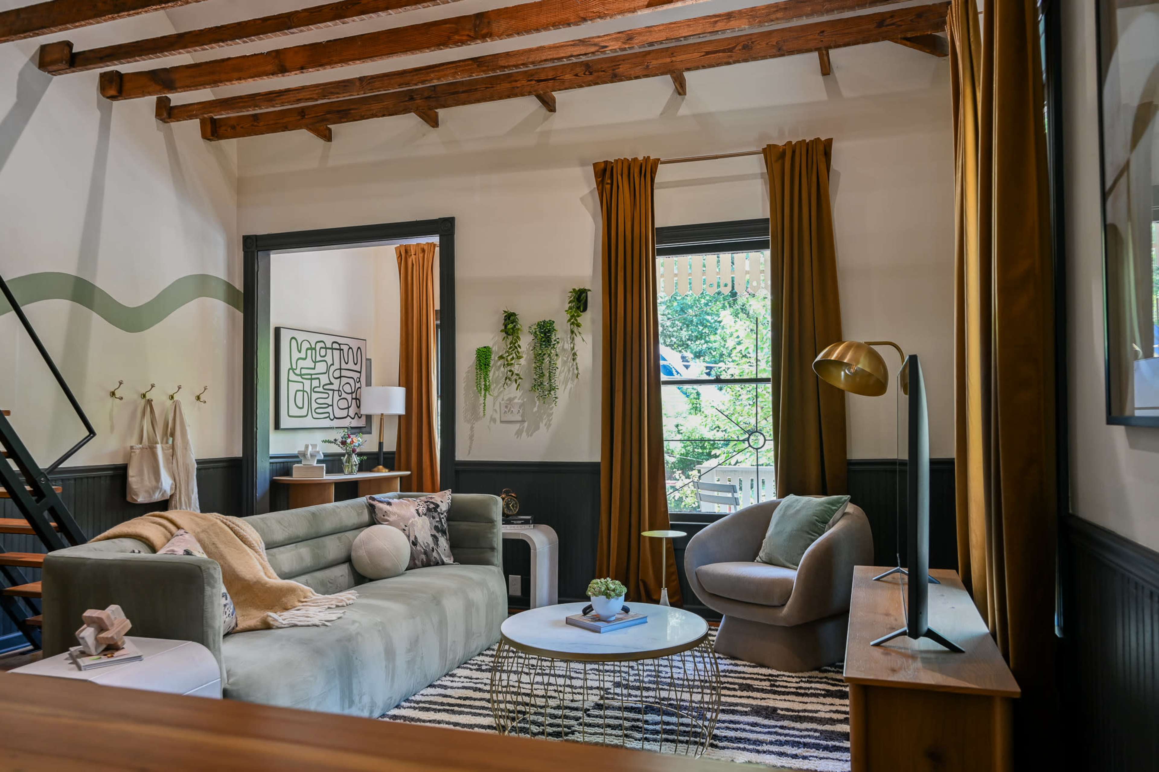 Yellow Brick Road - Cozy Designer Gem, Cabbagetown Image in Cabbagetown, Atlanta, GA