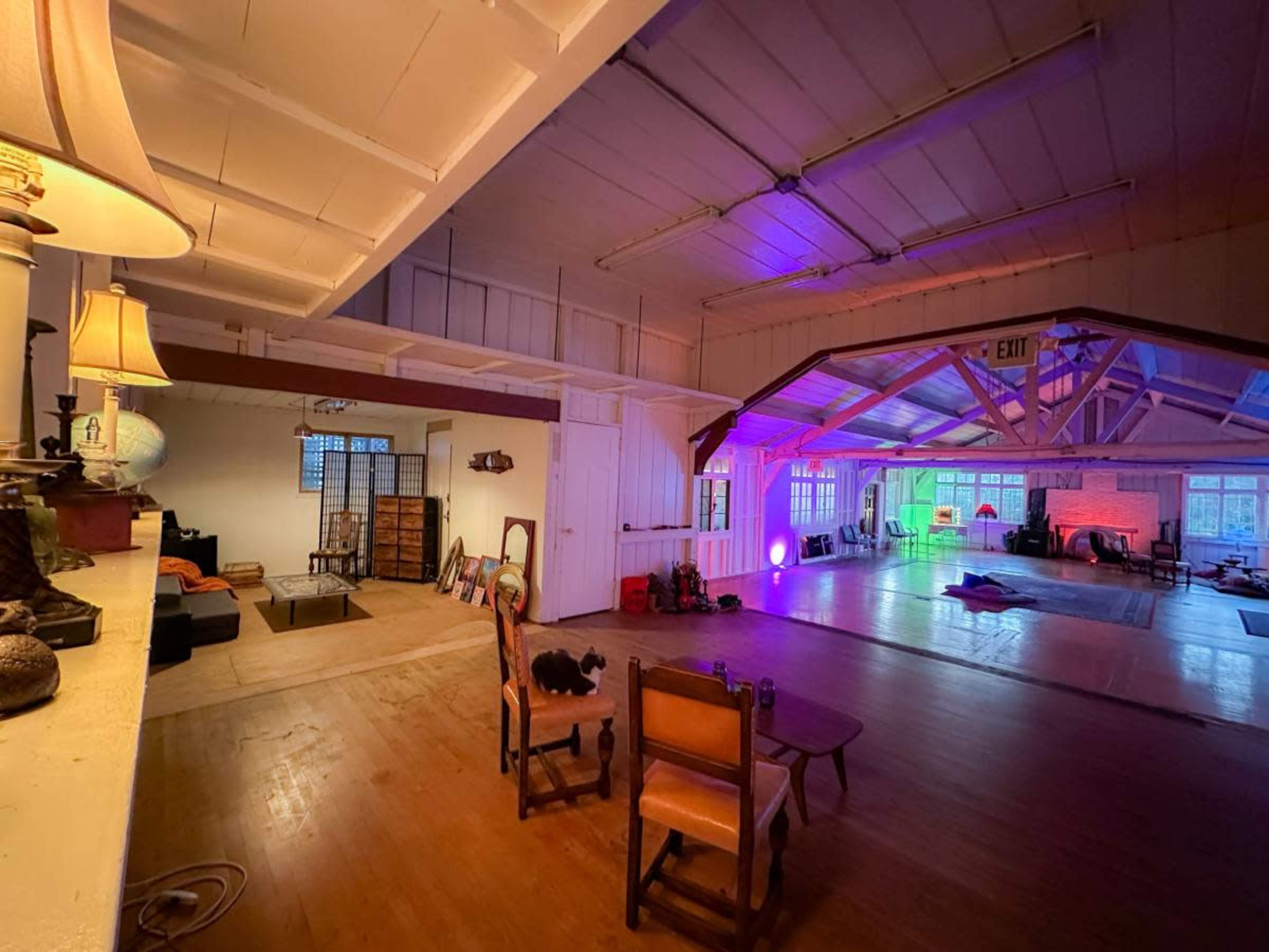 Craftsman on Lake for Film, Events, Workshops, Weddings Image in Echo Park, Los Angeles, CA