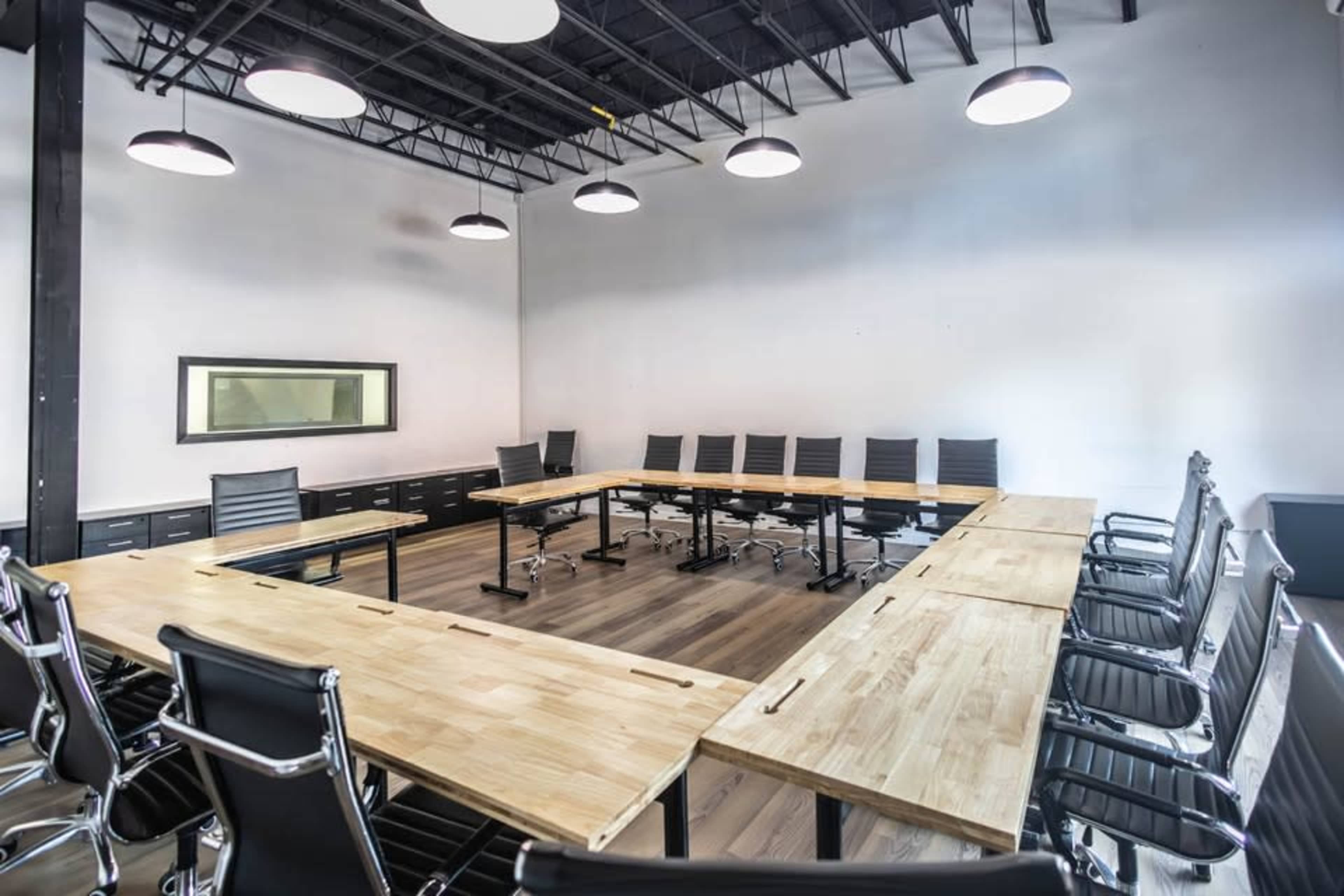 Board Room #51 Image in Alderwood, Etobicoke, ON