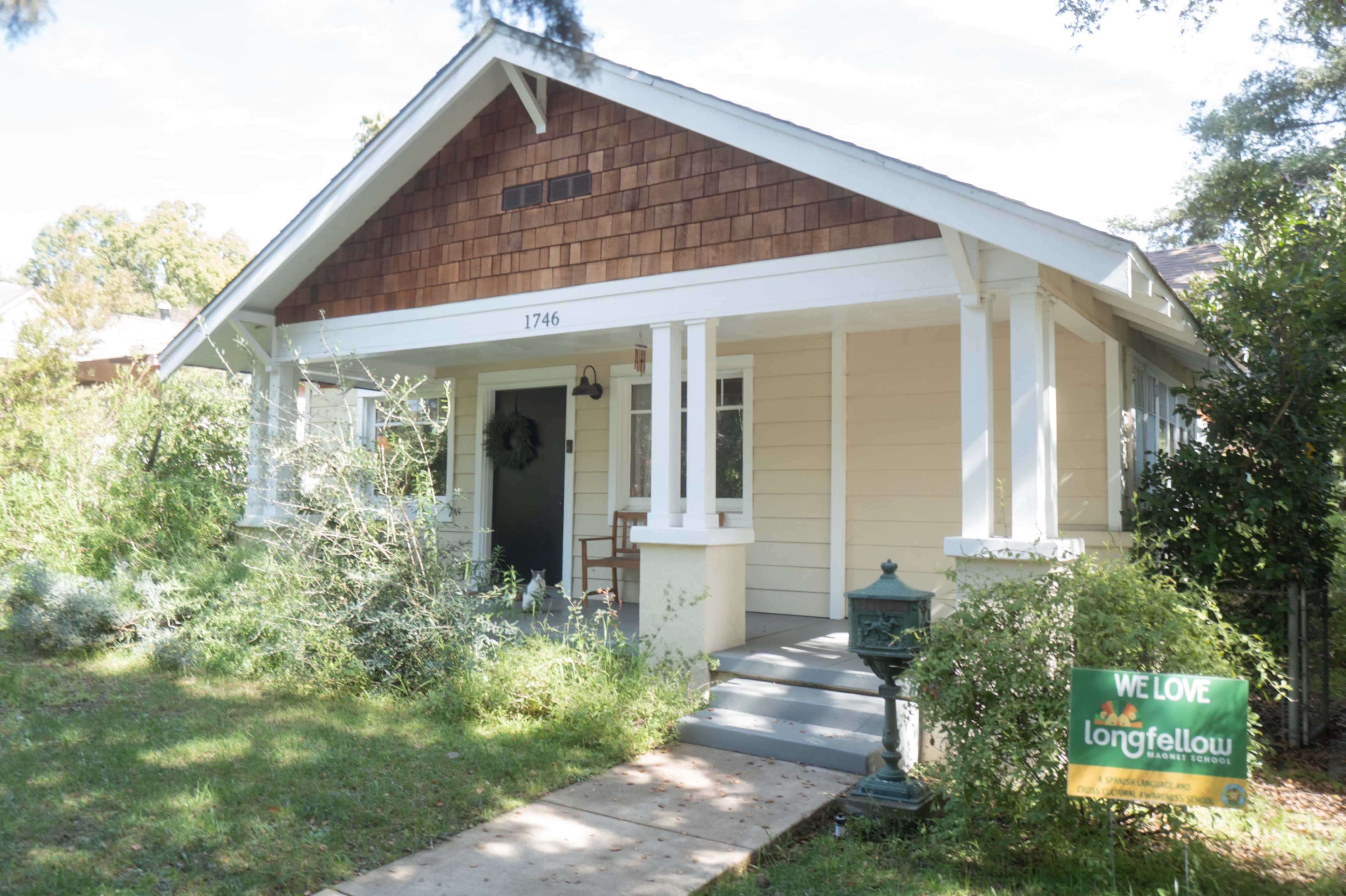 Classic Pasadena Craftsman – Corner Lot with Backyard + Flexible Interiors Image in North Central, pasadena, CA