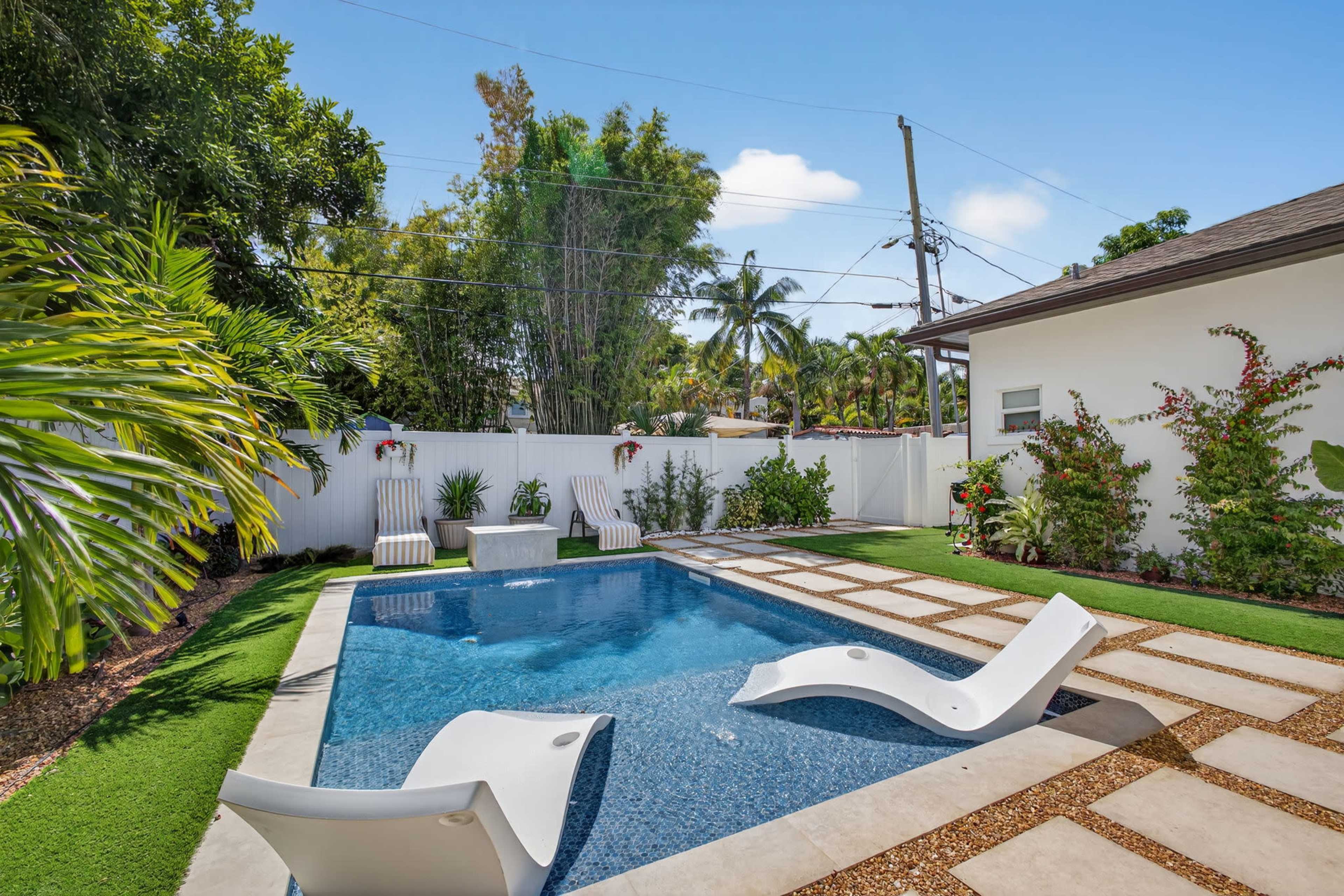 Luxe West Palm Oasis — Poolside Event & Shoot-Ready Home Image in Old Northwood Historic District, west palm beach, FL