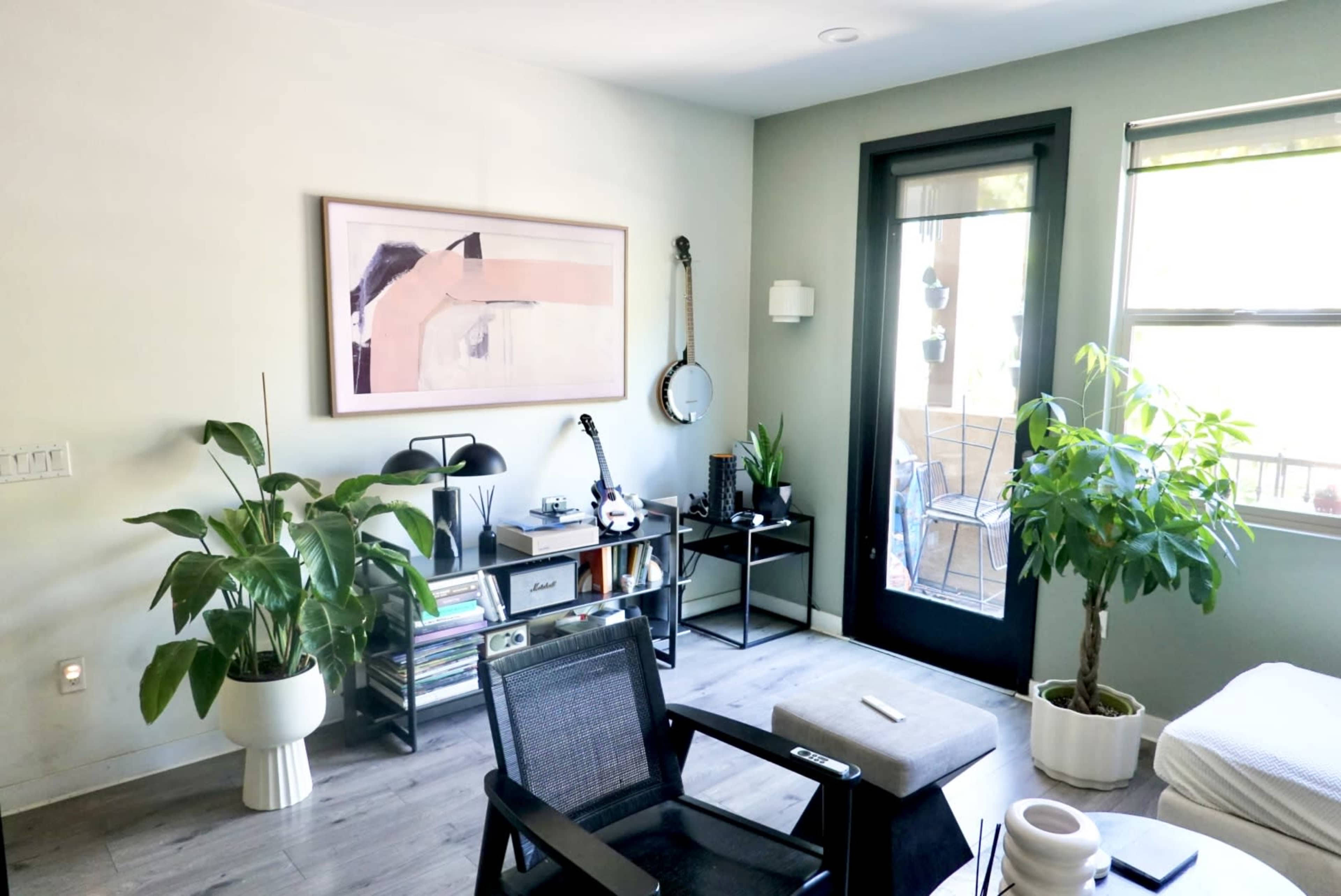 Bright Modern Kitchen & Dining — Ideal for Cooking Shoots & Filming Image in Riverview West, Santa Ana, CA