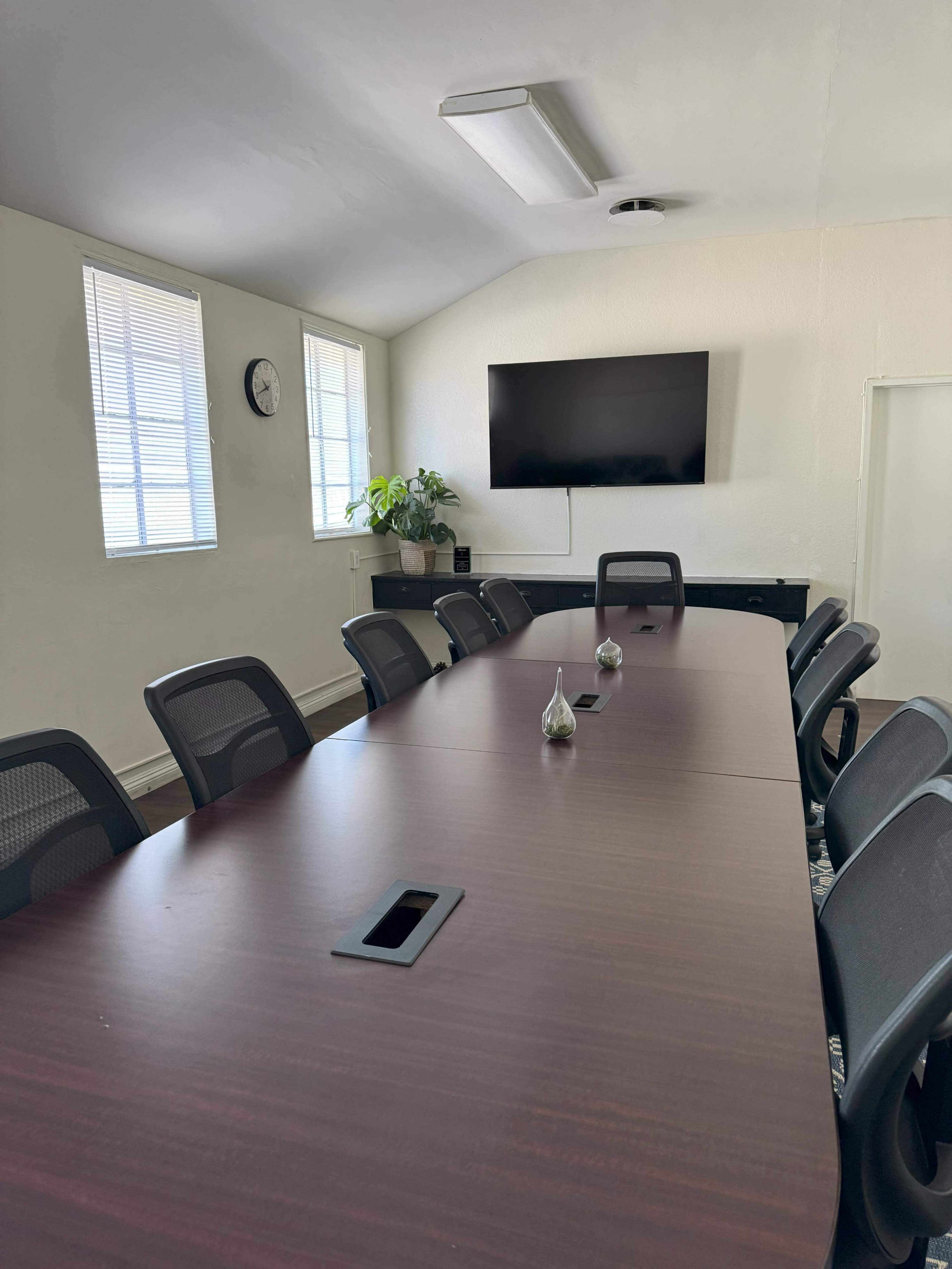 The Pacific Conference Room Image in Upland, UPLAND, CA