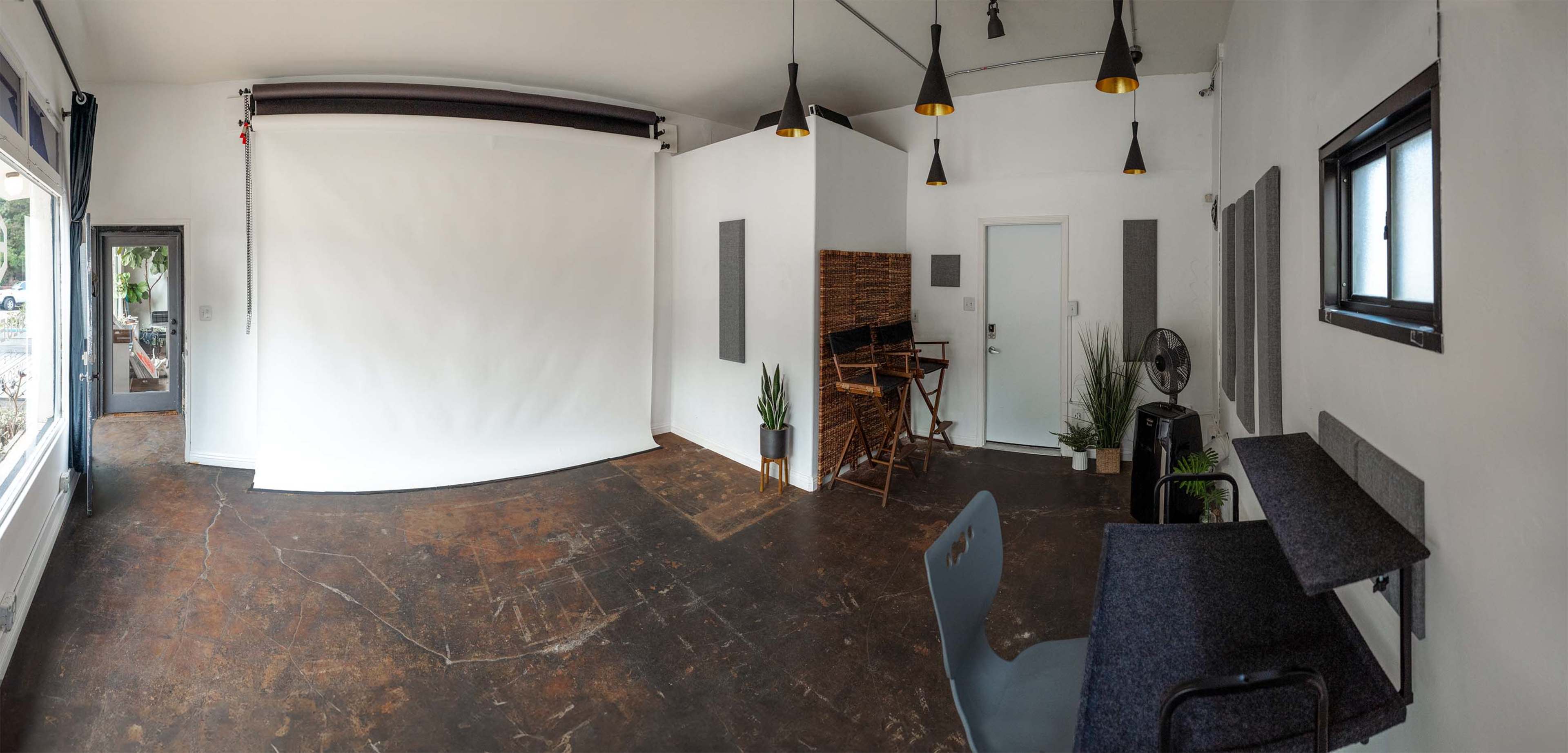 All-Inclusive Photo / Video Production Studio in San Diego: Blue Barn Creative – Emmy Award-Winning Creative Space Image in Bankers Hill, San Diego, CA