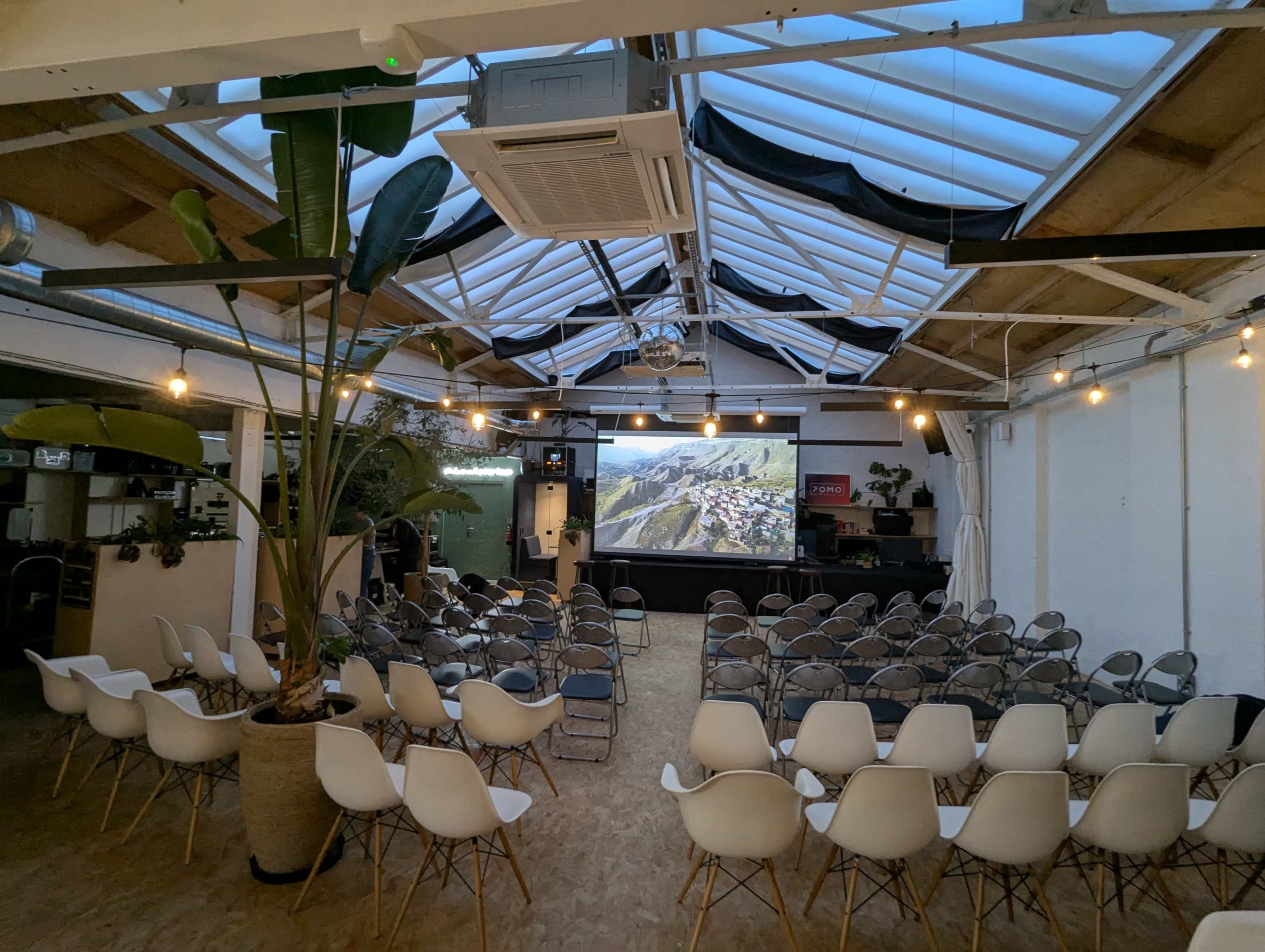 Unique Warehouse With Natural Light and Biophilic Design Image in London, London, ENG