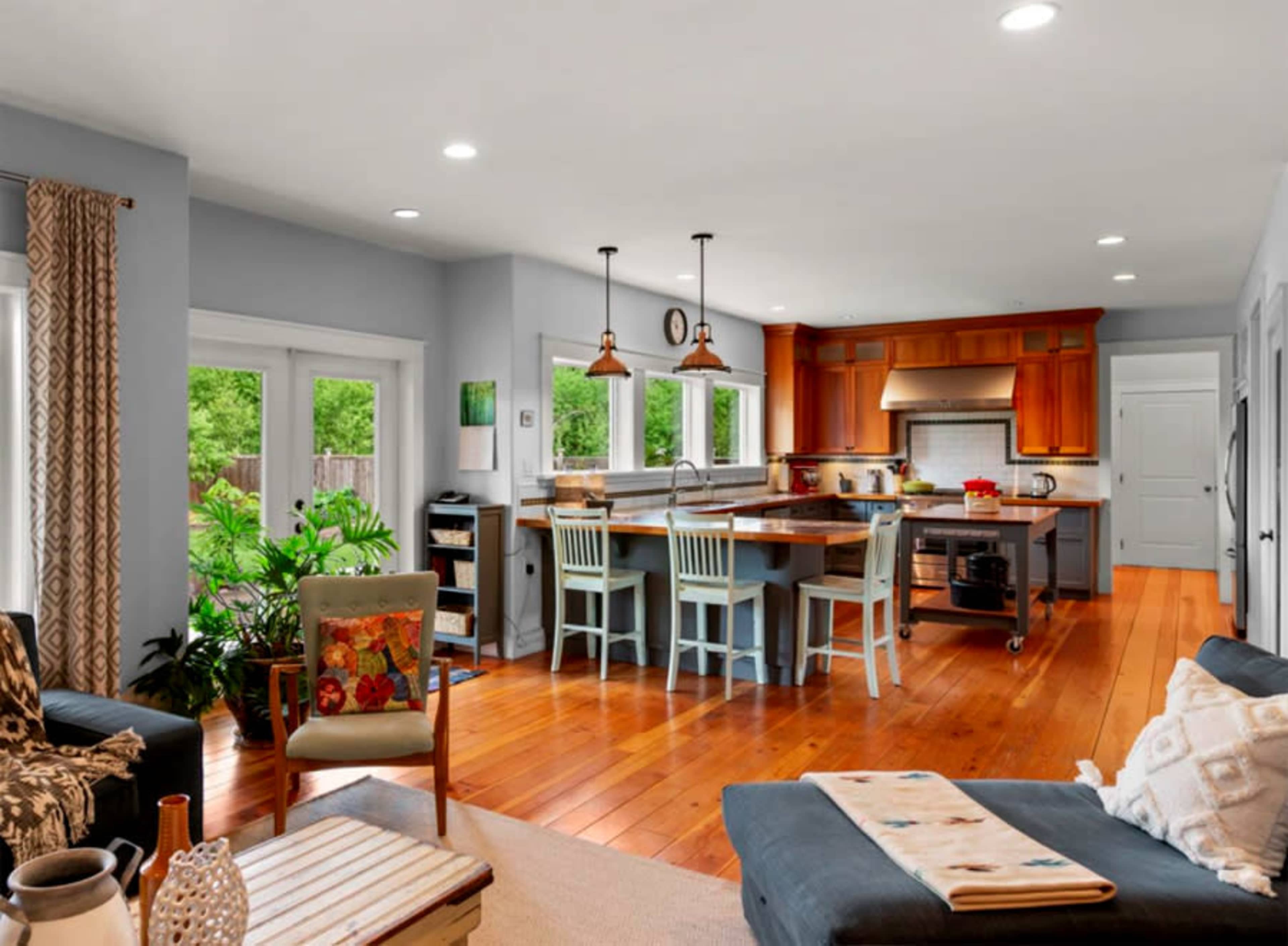 Mountain View Estate Image in , Shawnigan Lake, BC