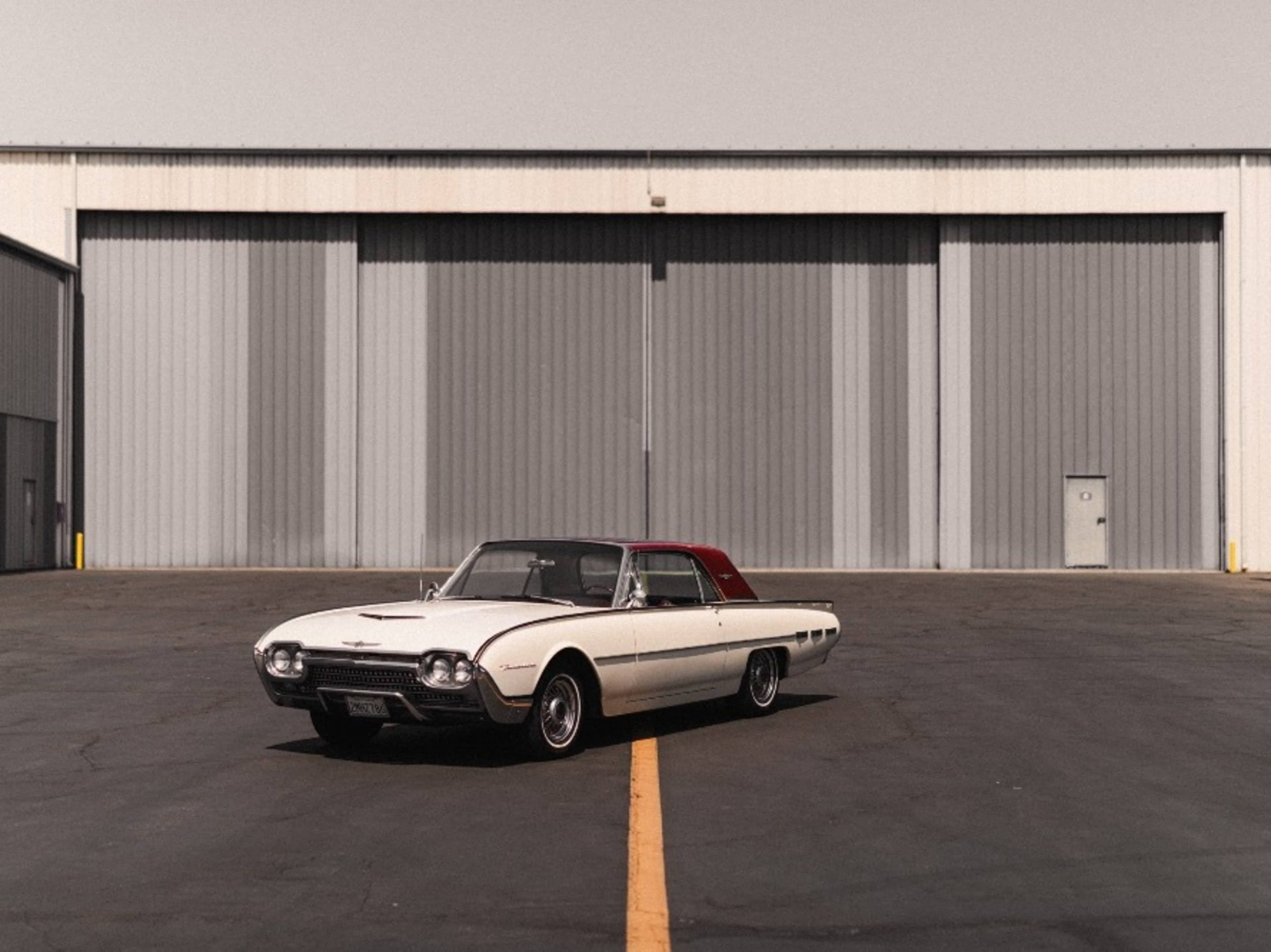 Repositioning vehicle 