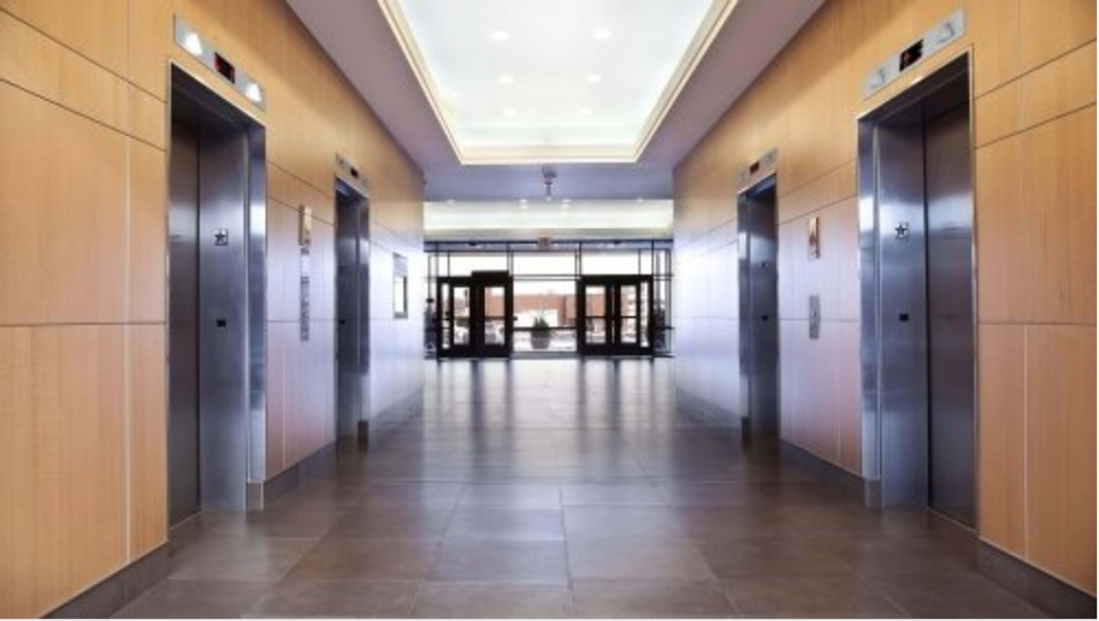 Private Conference Room Minutes from Downtown, Minneapolis Image in Blackstone, St Louis Park, MN