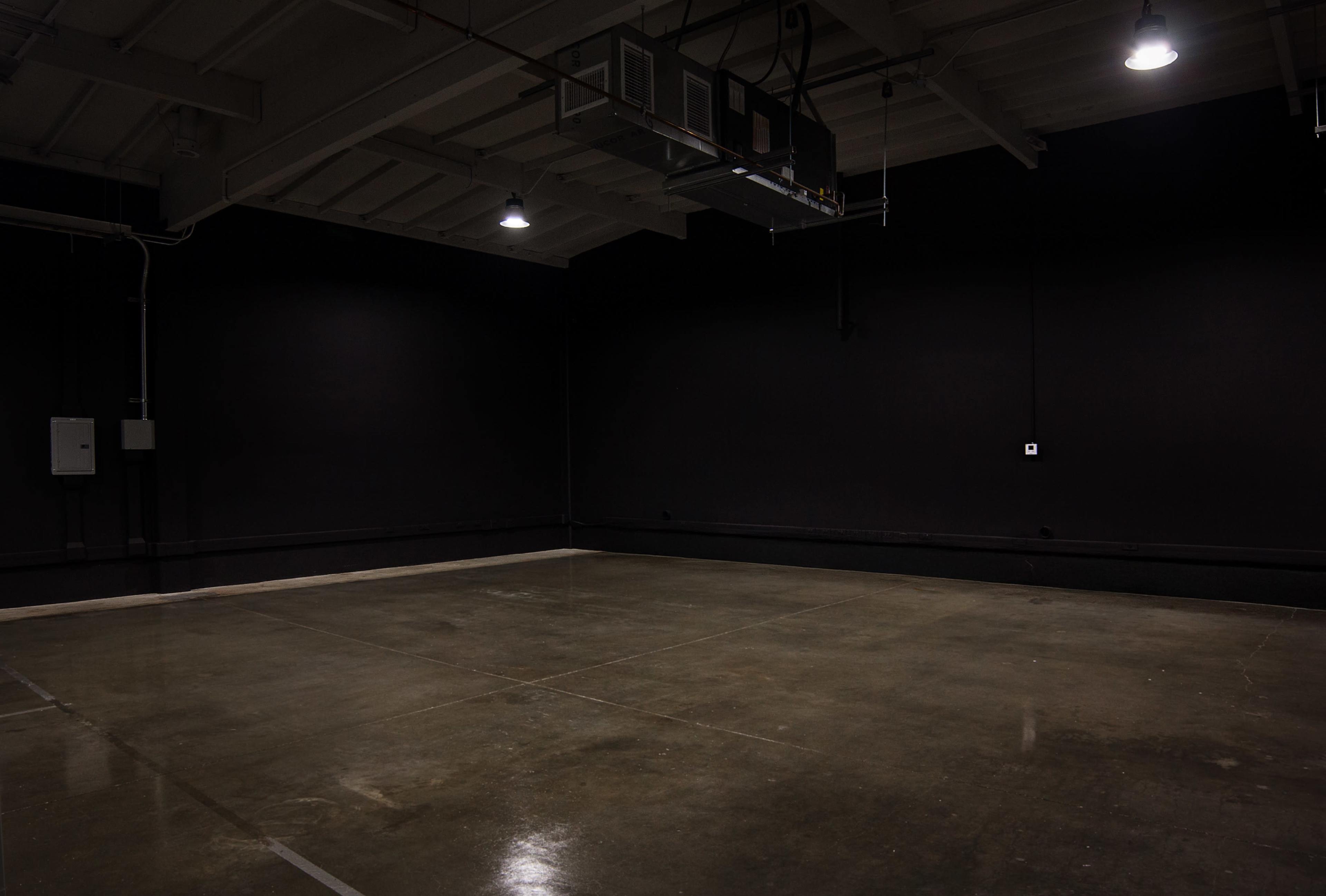 Photography Studio / Film / Video Image in Harbor Gateway North, Gardena, CA