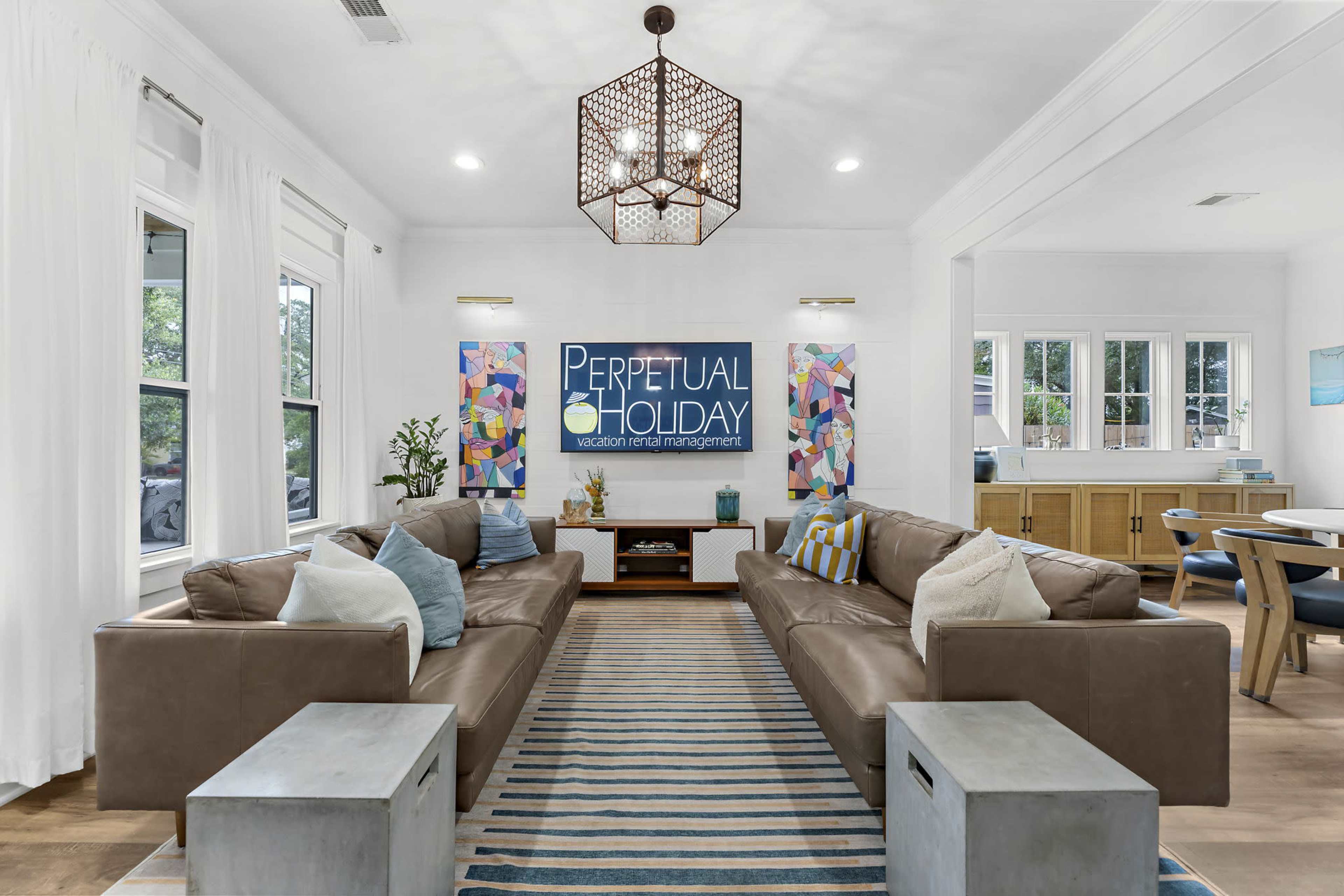 Light-filled Park Circle Craftsman with Resort-Style Backyard with Pool Image in Park Circle, North Charleston, SC