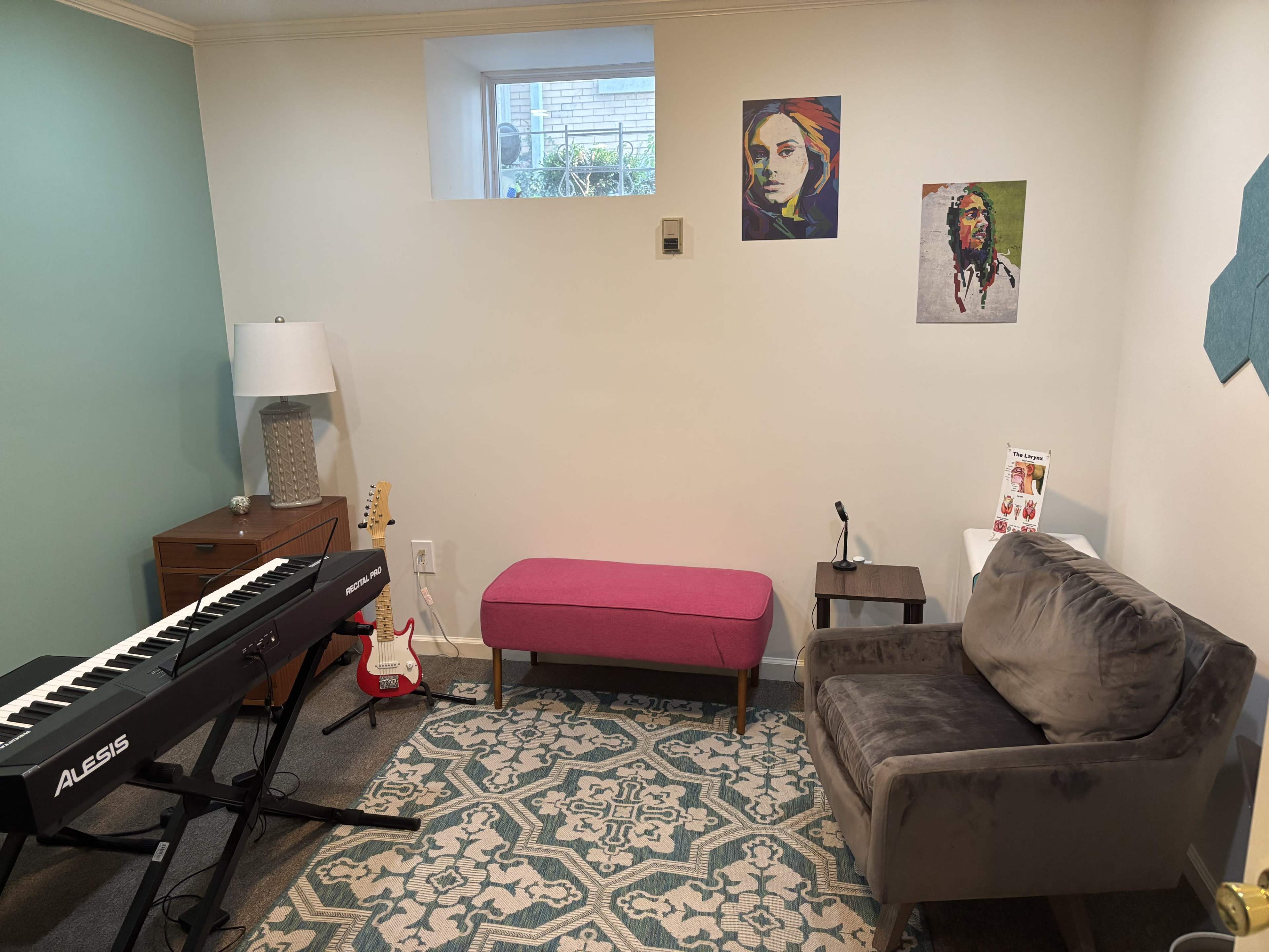 Co-Writing Room/Practice Space for Musicians on Music Row Image in Music Row, Nashville, TN