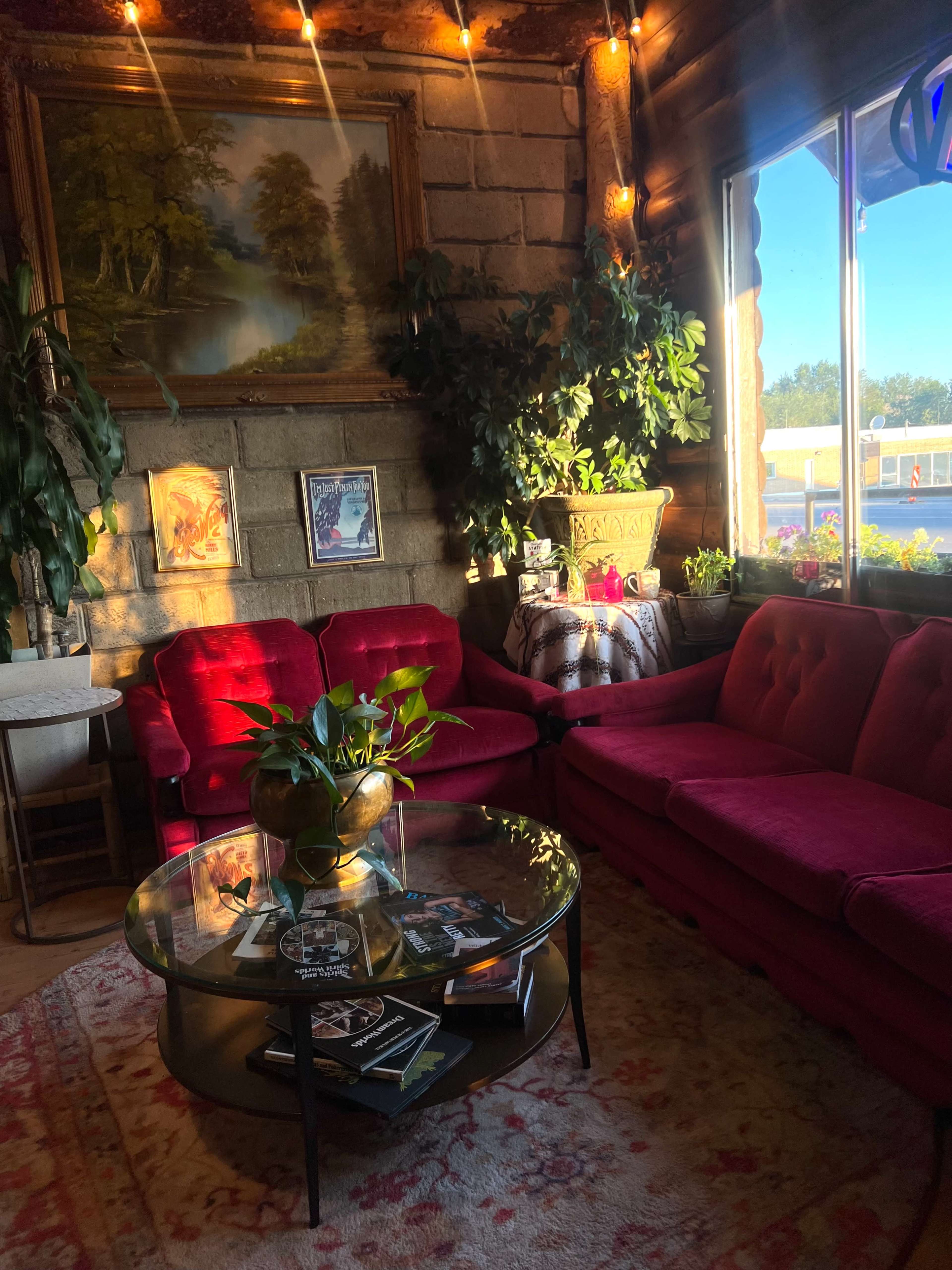 unique and inviting coffee shop dining room Image in Santaquin, santaquin, UT