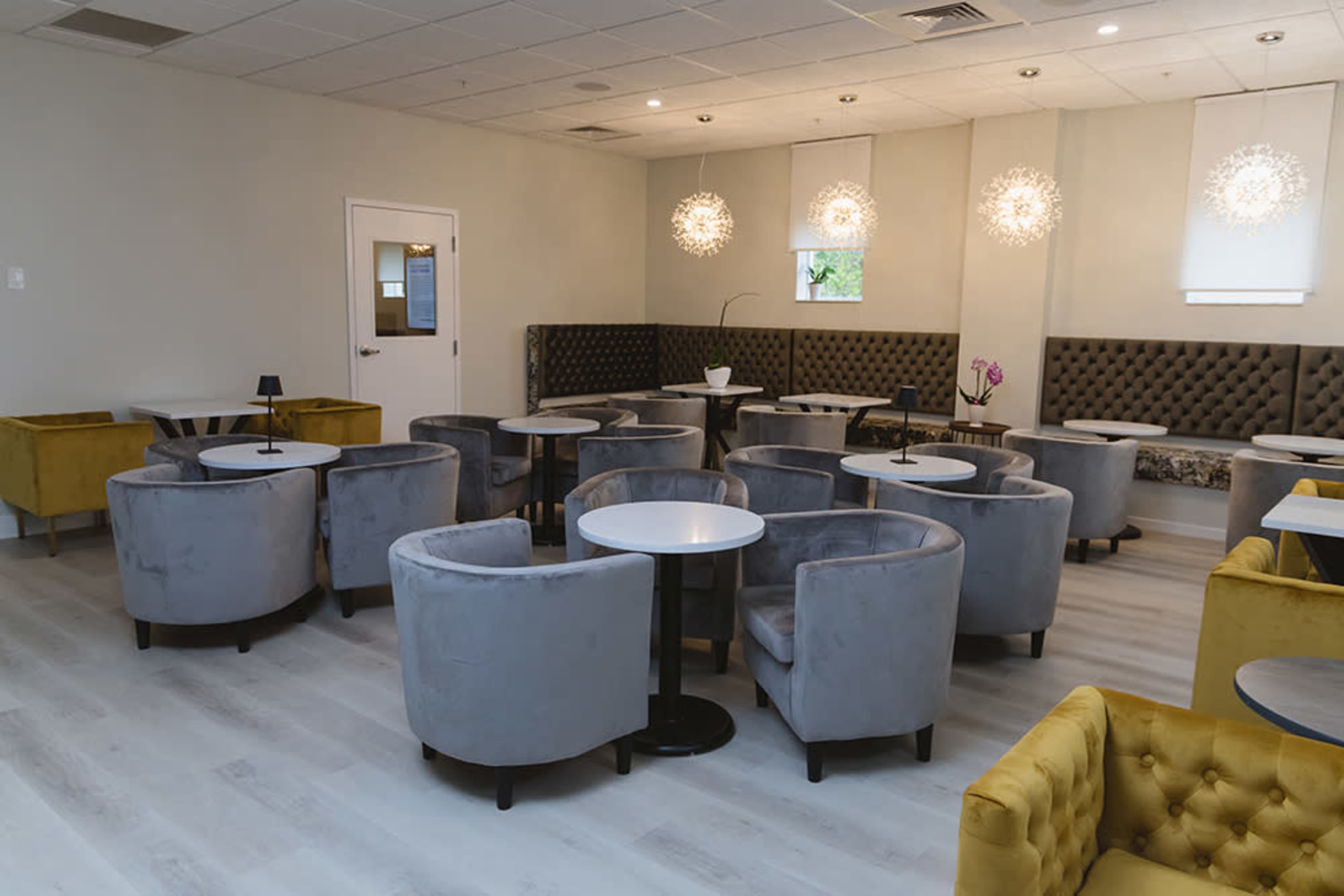 Day Pass to Work lounge Image in West Palm Beach, West Palm Beach, FL