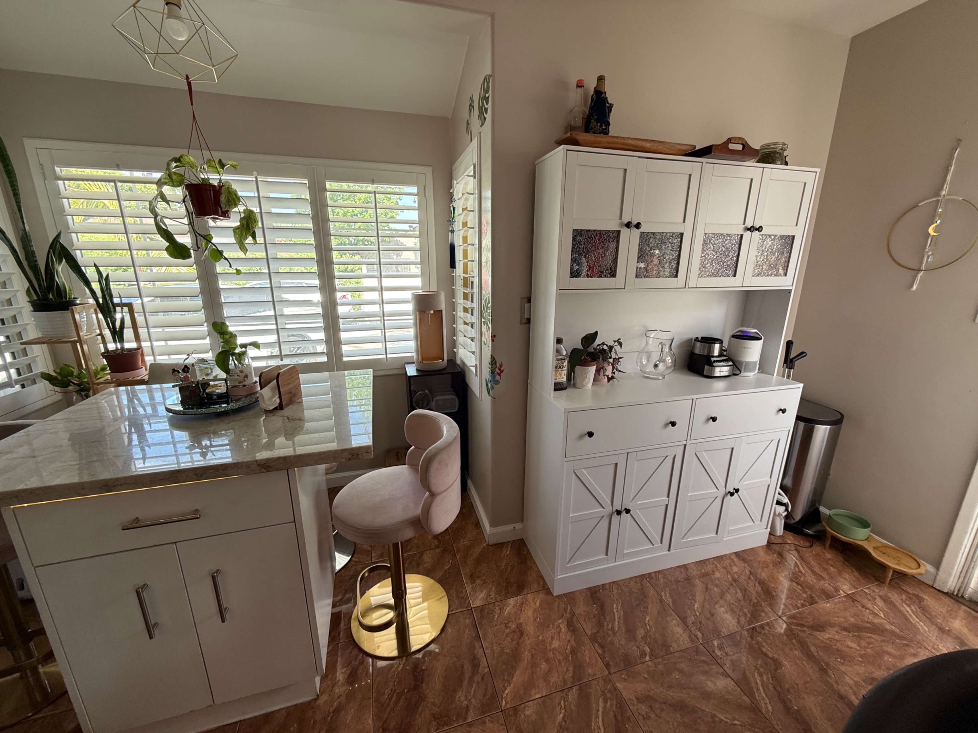 Private Room w/ bathroom Image in Van Nuys, Van Nuys, CA