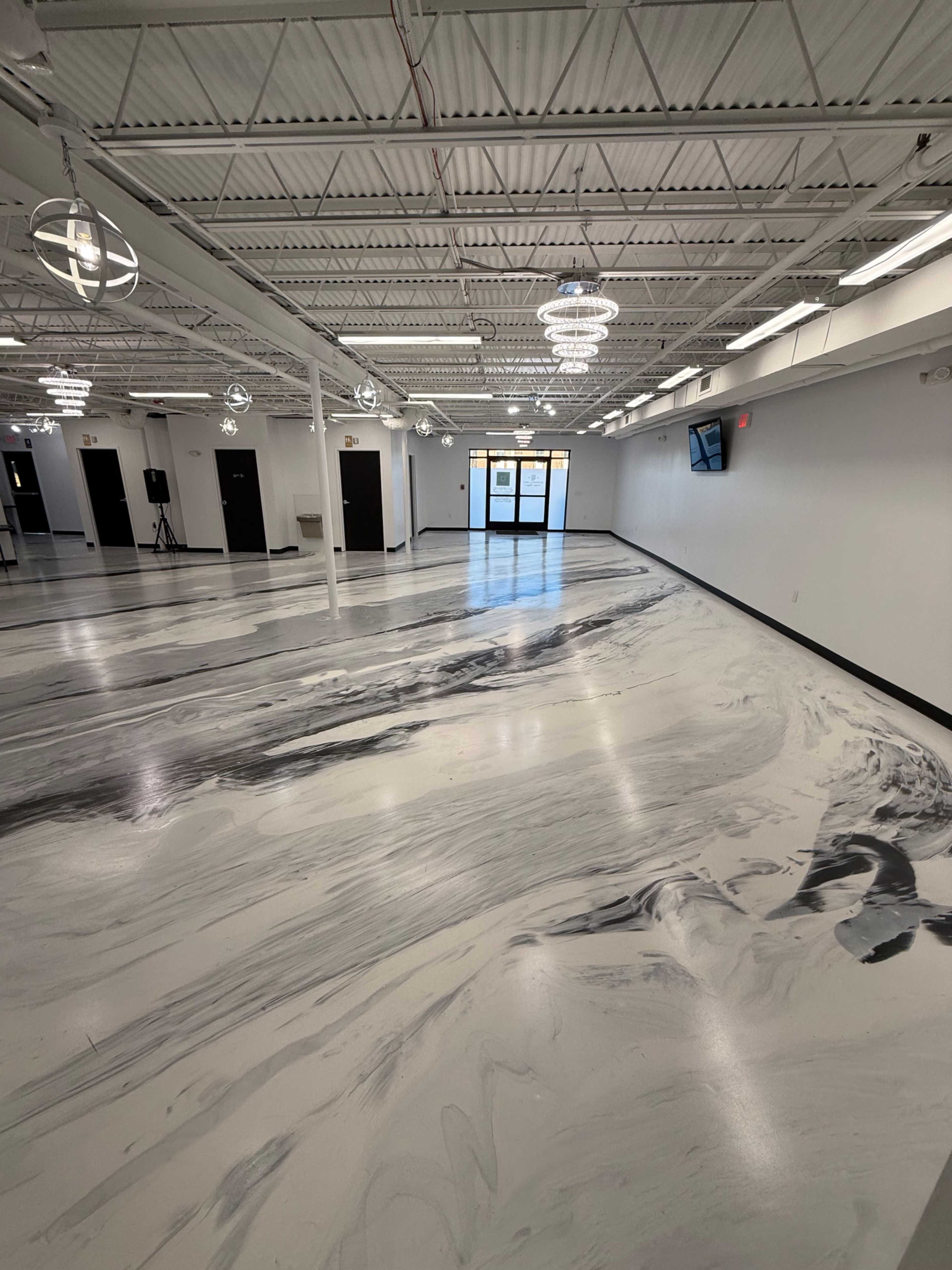 All White Canvas Image in Wethersfield, Wethersfield, CT