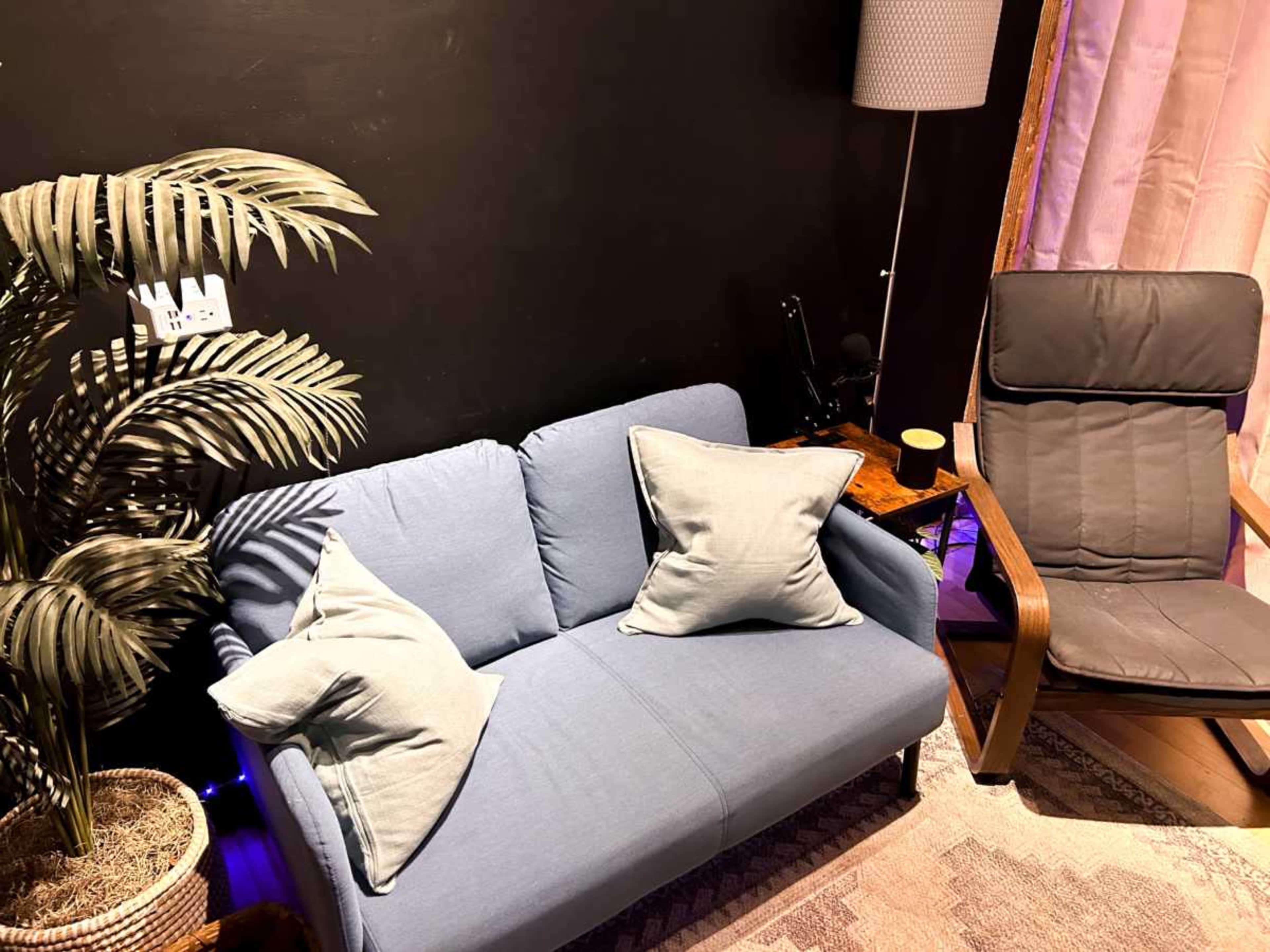 Dream. Build. Launch. — Sleek Office Space for Visionaries Image in Lake View, Chicago, IL