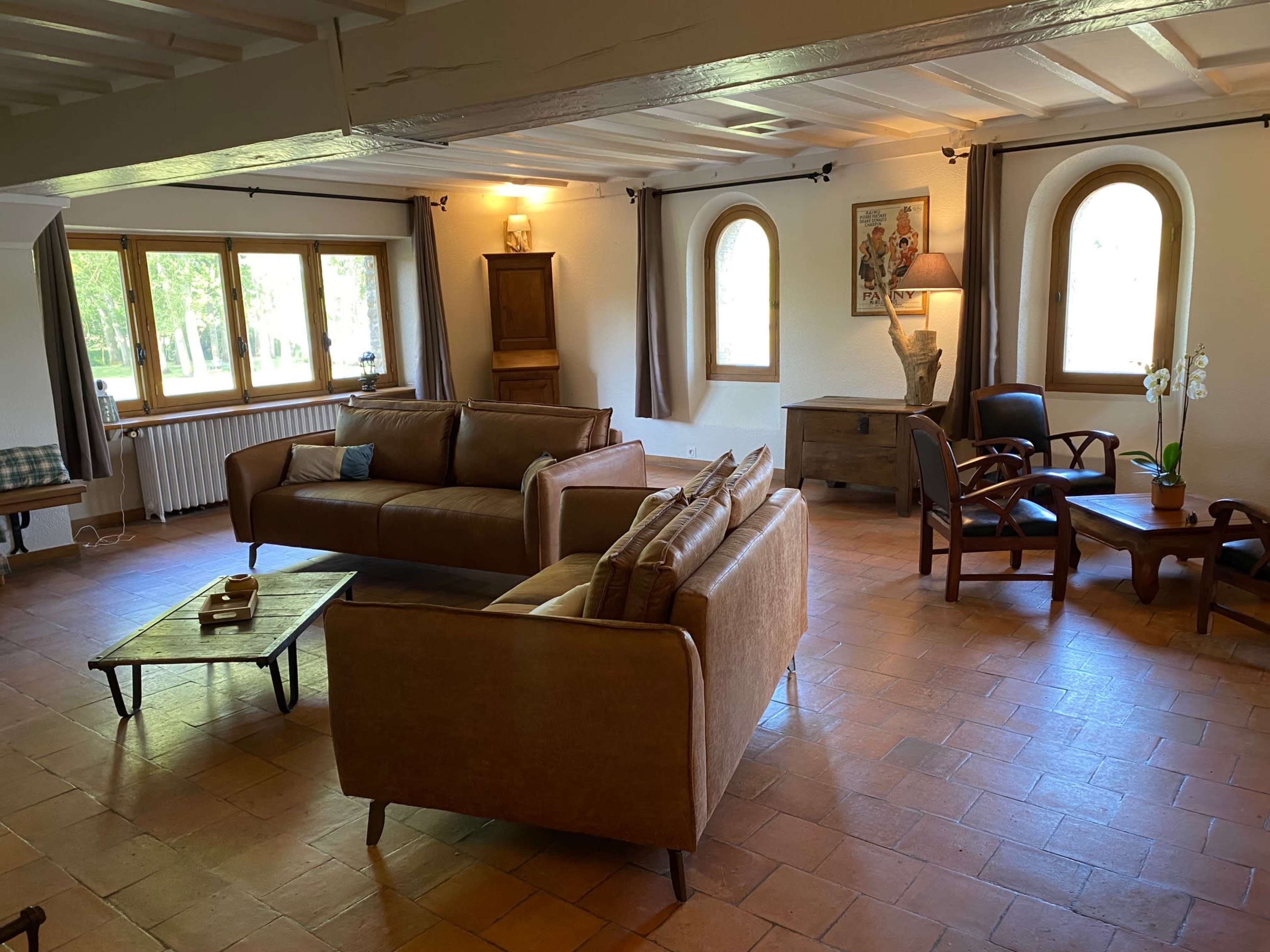 Moulin spacieux et chargé d'histoire, qui fut la propriété de Marcel Pagnol Image in , Parcé sur sarthe