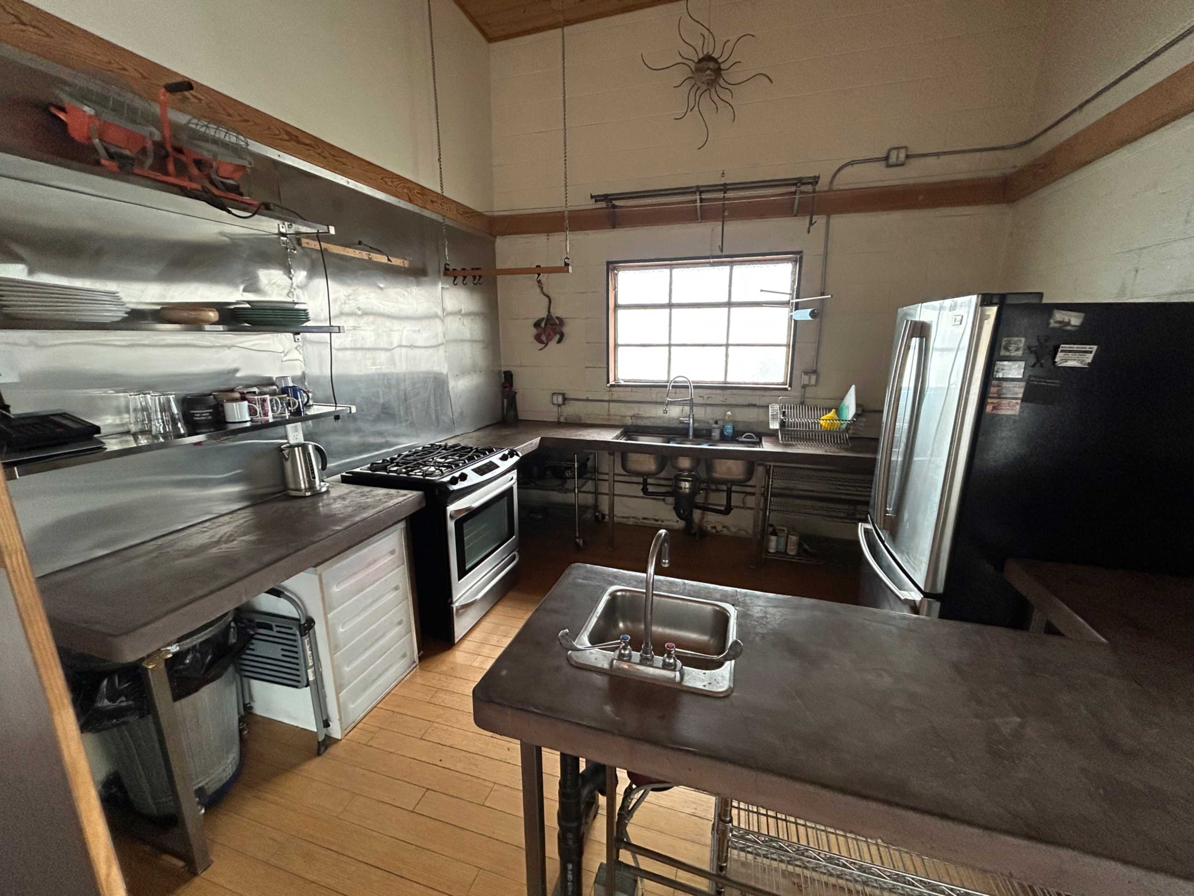 Urban Studio Space Image in Sun Valley, North Hollywood, CA