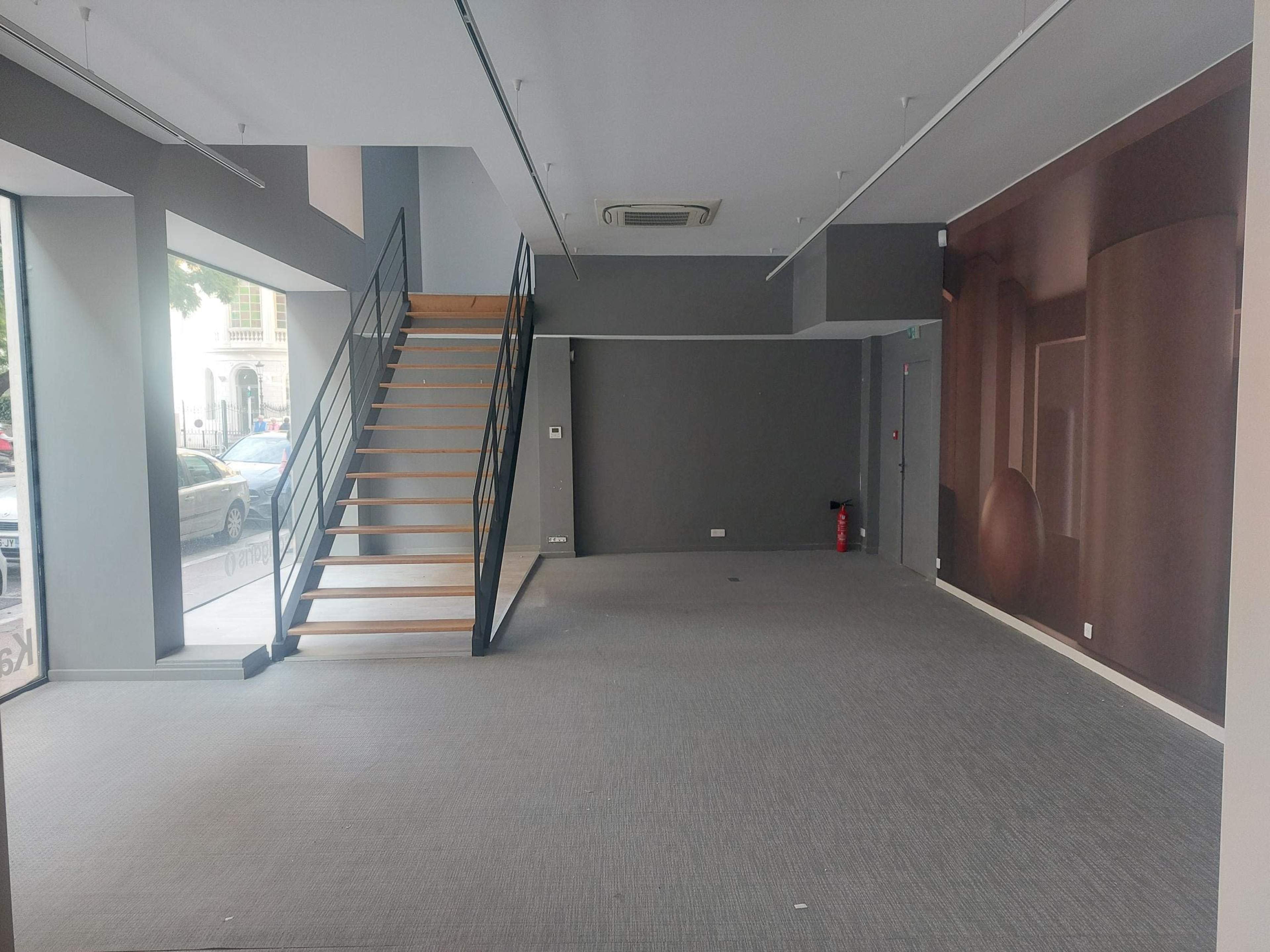 Pop-up événementiel – Store éphémère 158 m² – Emplacement n°1, Promenade des Anglais Image in Promenade des Anglais, Nice