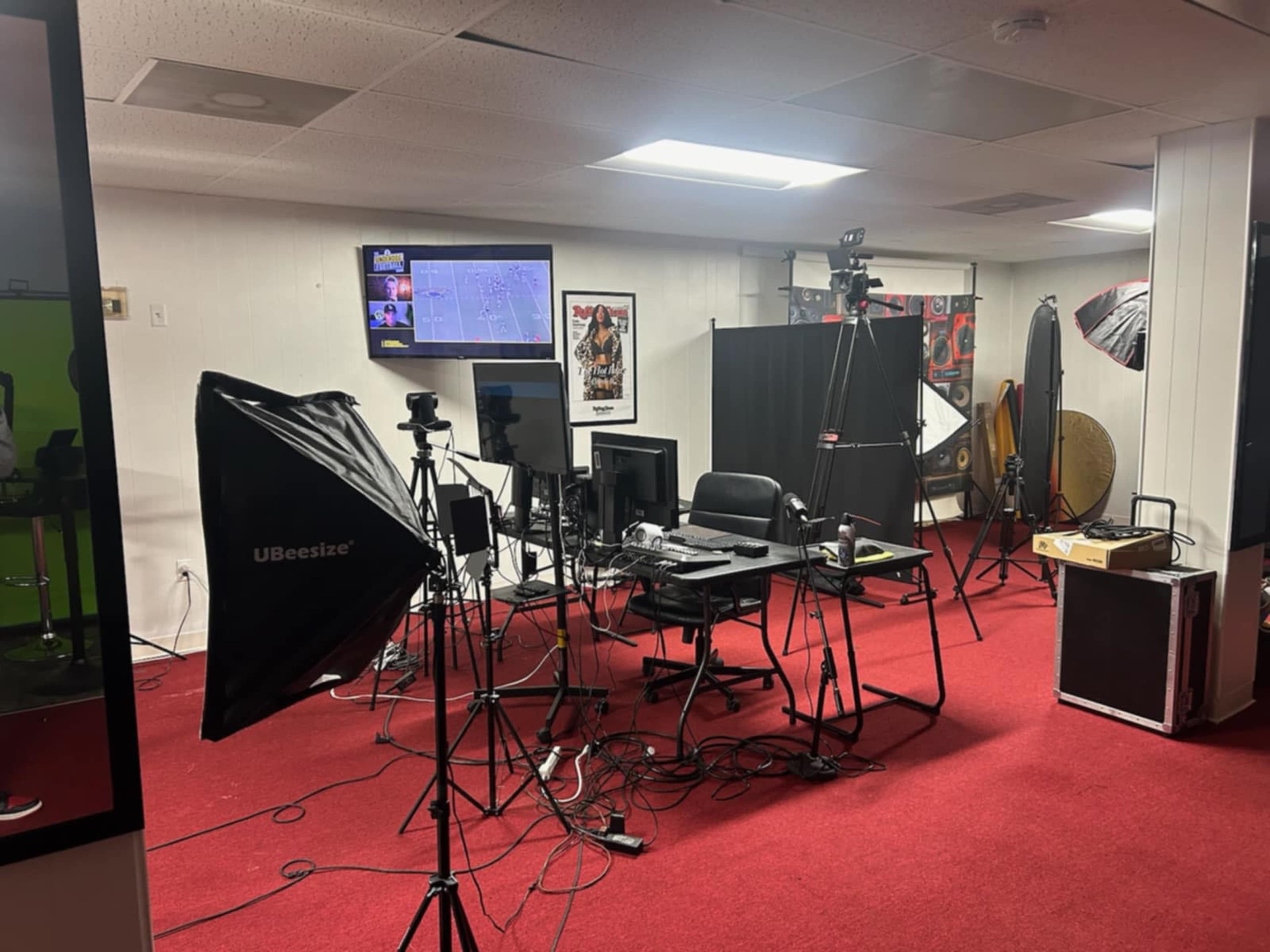 Premium Creative Studio with 2  Large Rooms Image in Clinton, Temple Hills, MD
