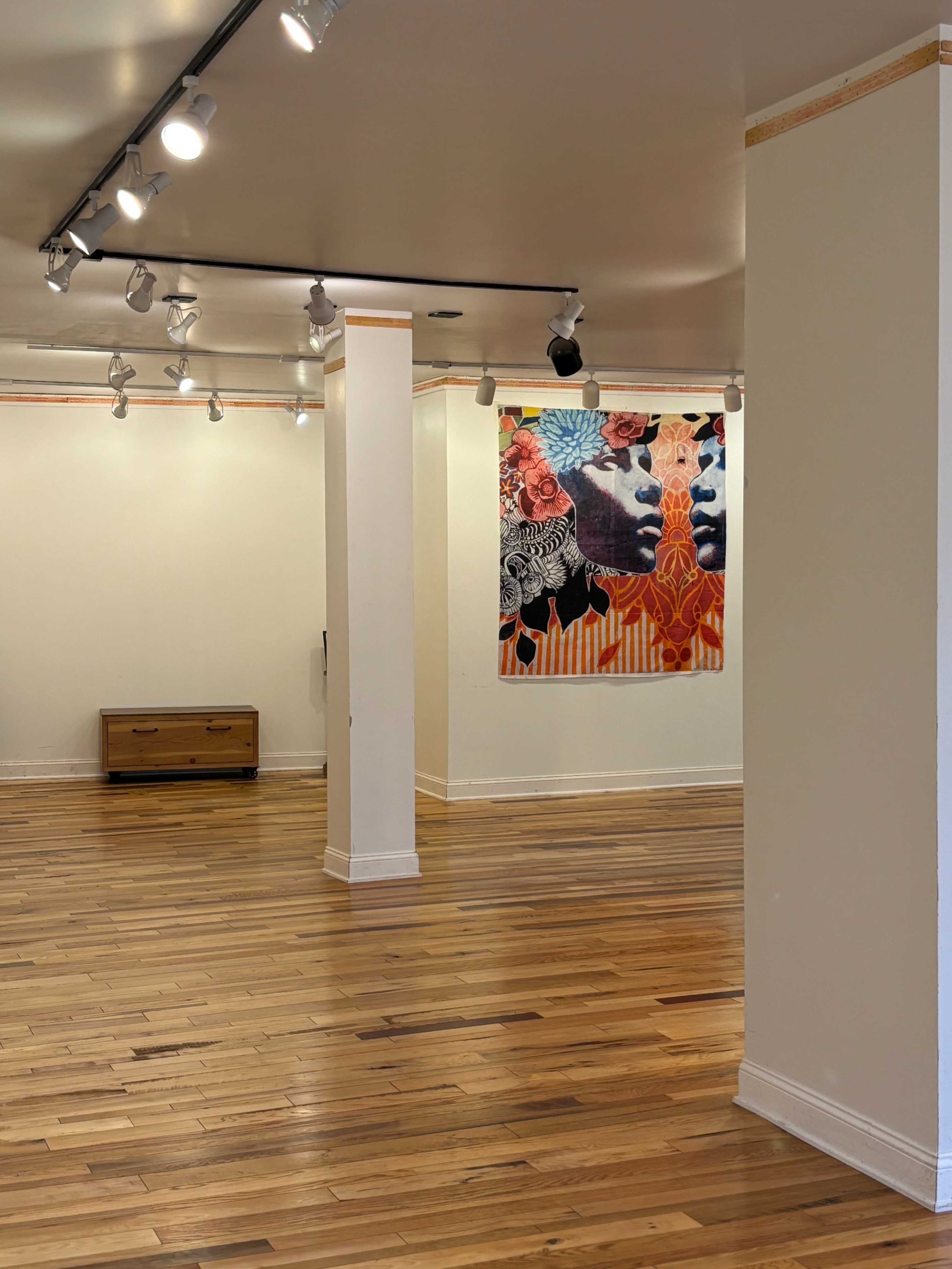 Spacious Studio with Natural Light and Beautiful Hardwood Floors Image in Buckeye - Shaker, Cleveland, OH