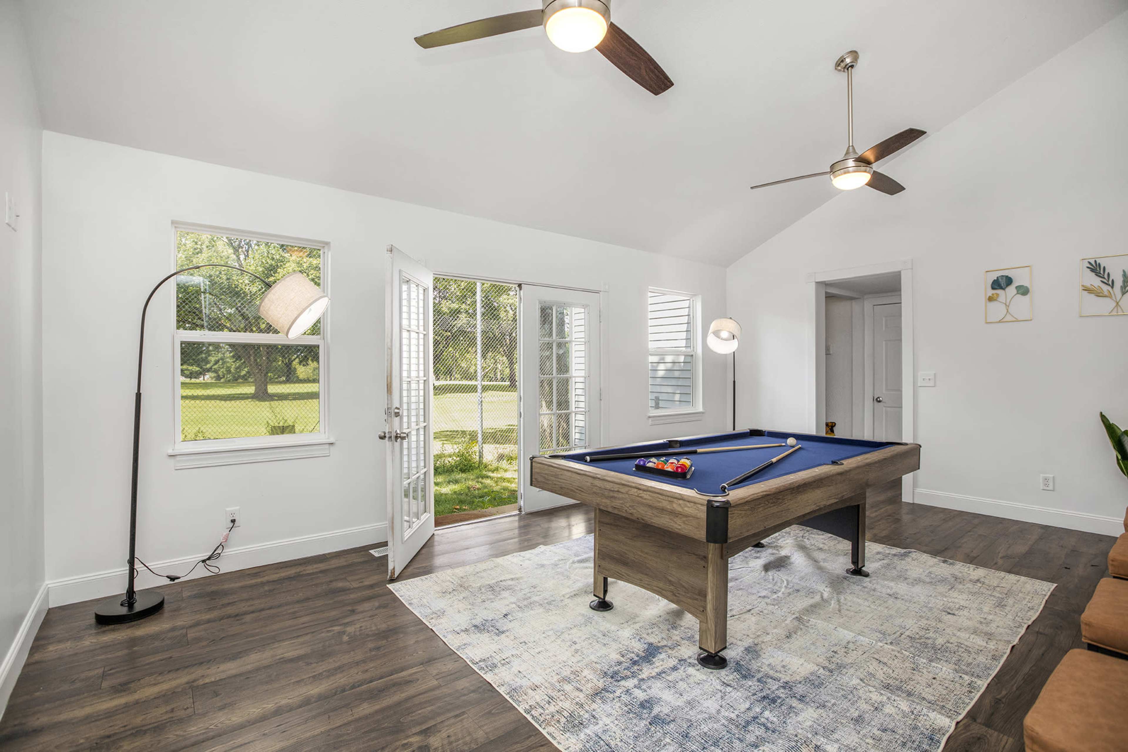 Luxury 5-Bedroom Home in the Heart of South Bend | Spacious, Stylish, and Perfect for Groups Image in Portage Township, south bend, IN