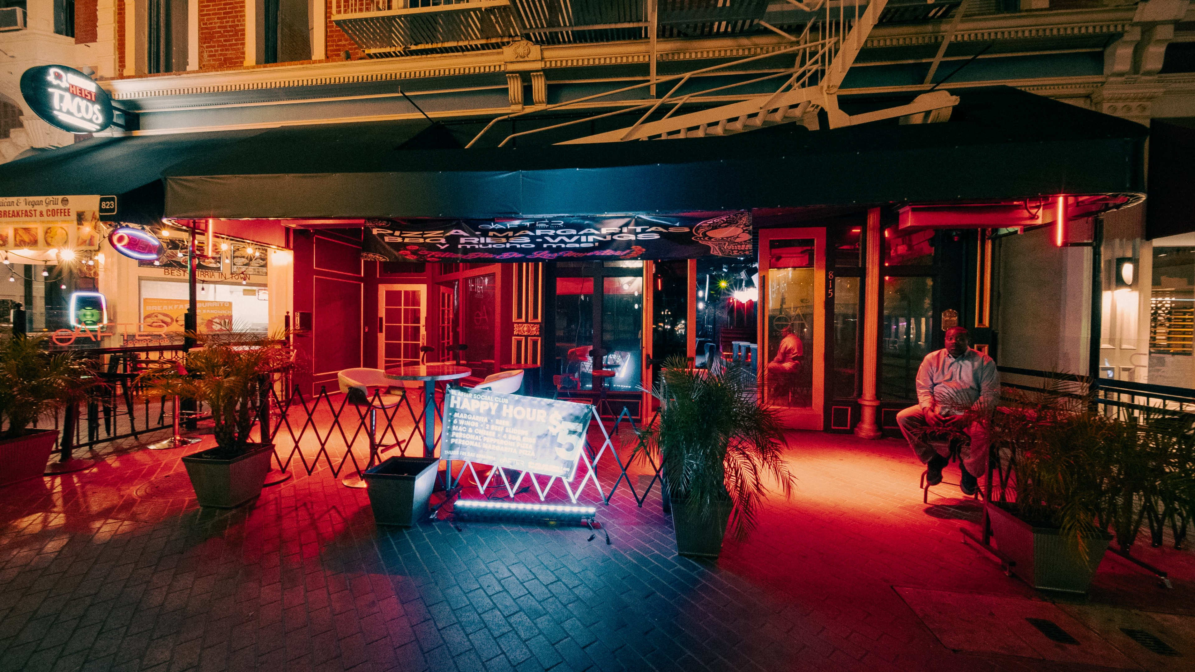 Downtown Modern Bar Image in Gaslamp Quarter, San Diego, CA