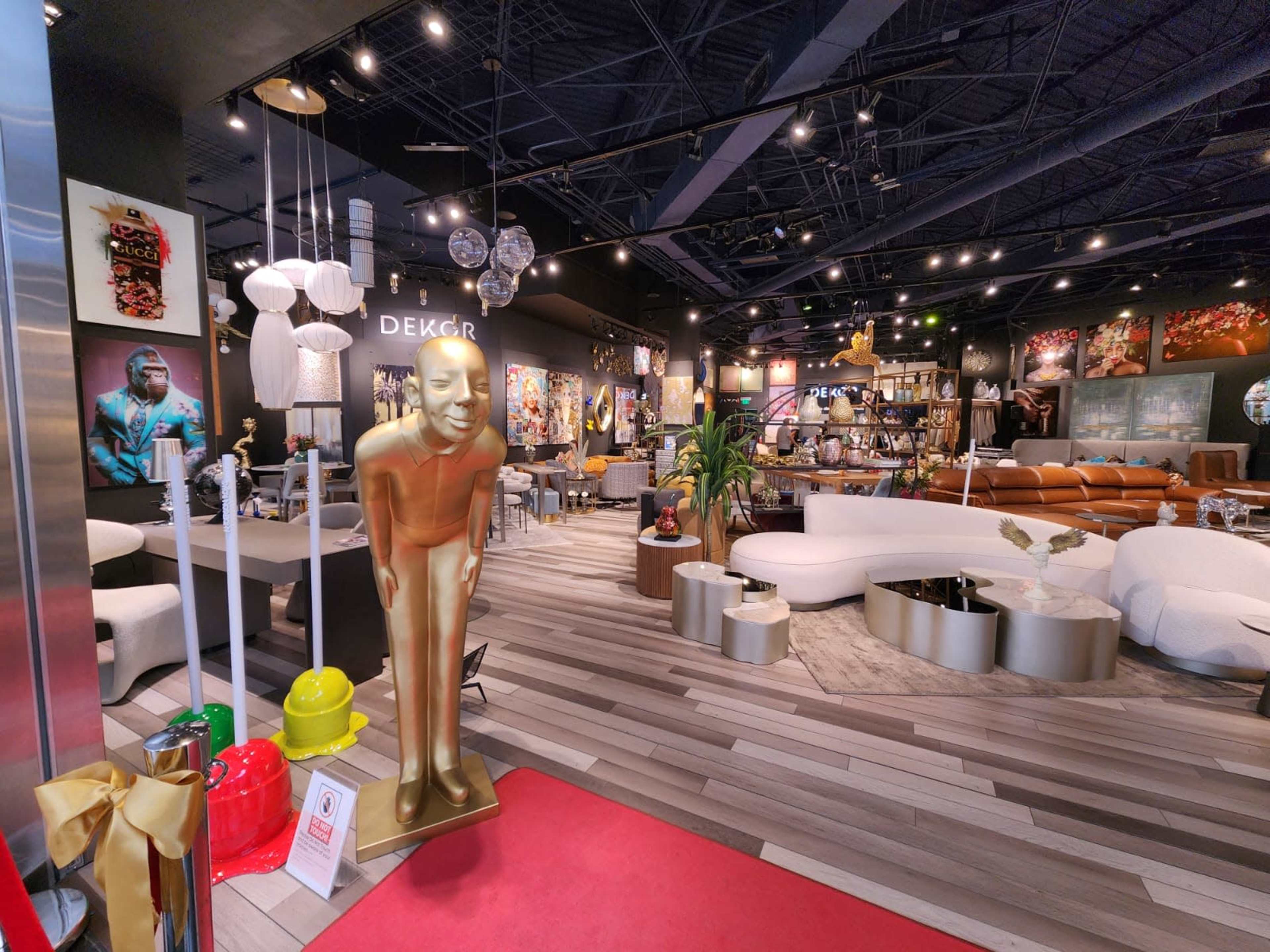 Luxury Creative Showroom & Business Hub | Photoshoots, Podcasts, Networking & Events Image in Doral, Doral, FL