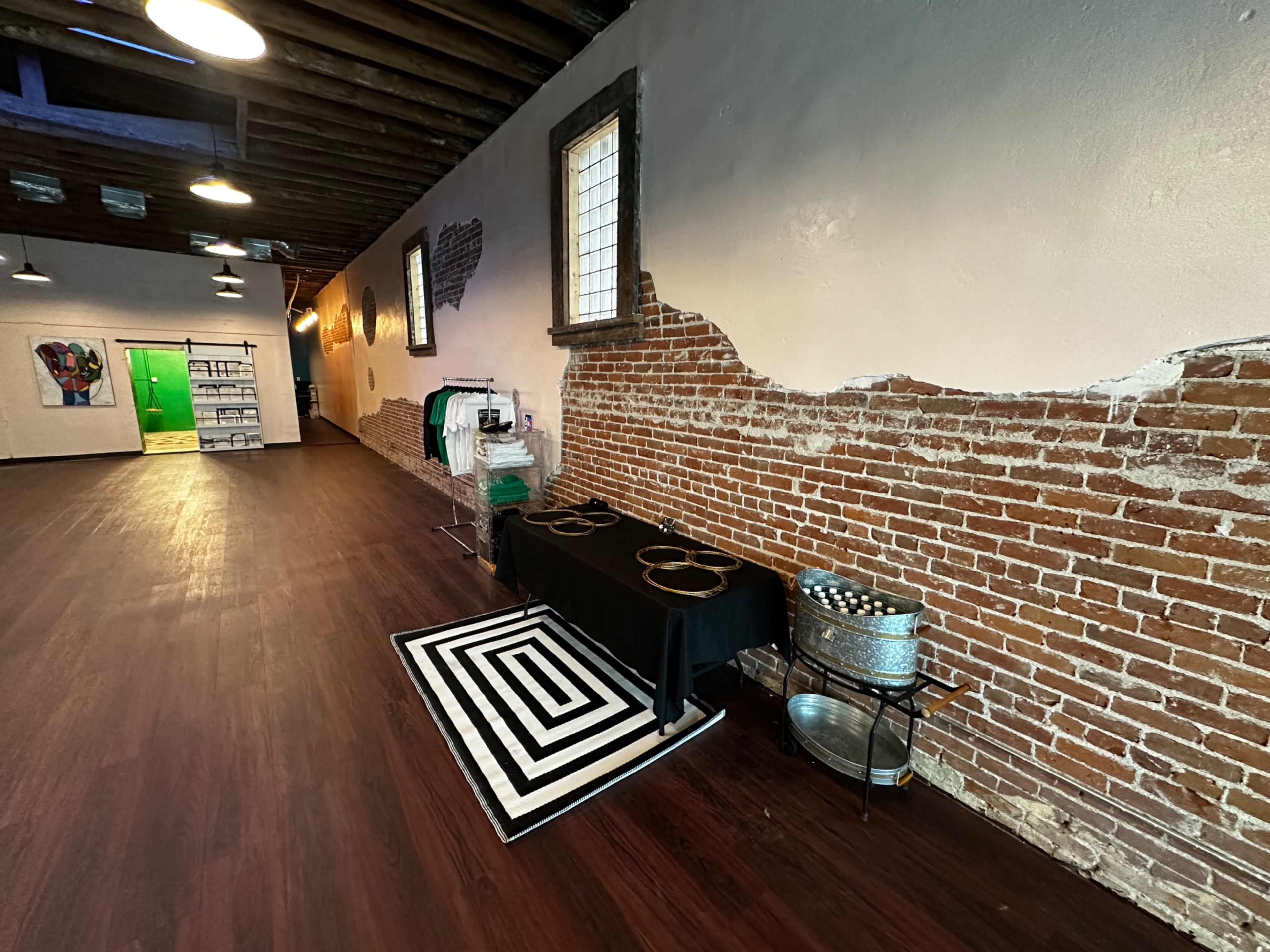 Downtown Gallery with Mural & Artistic Alleyway Image in Carousel, San Bernardino, CA