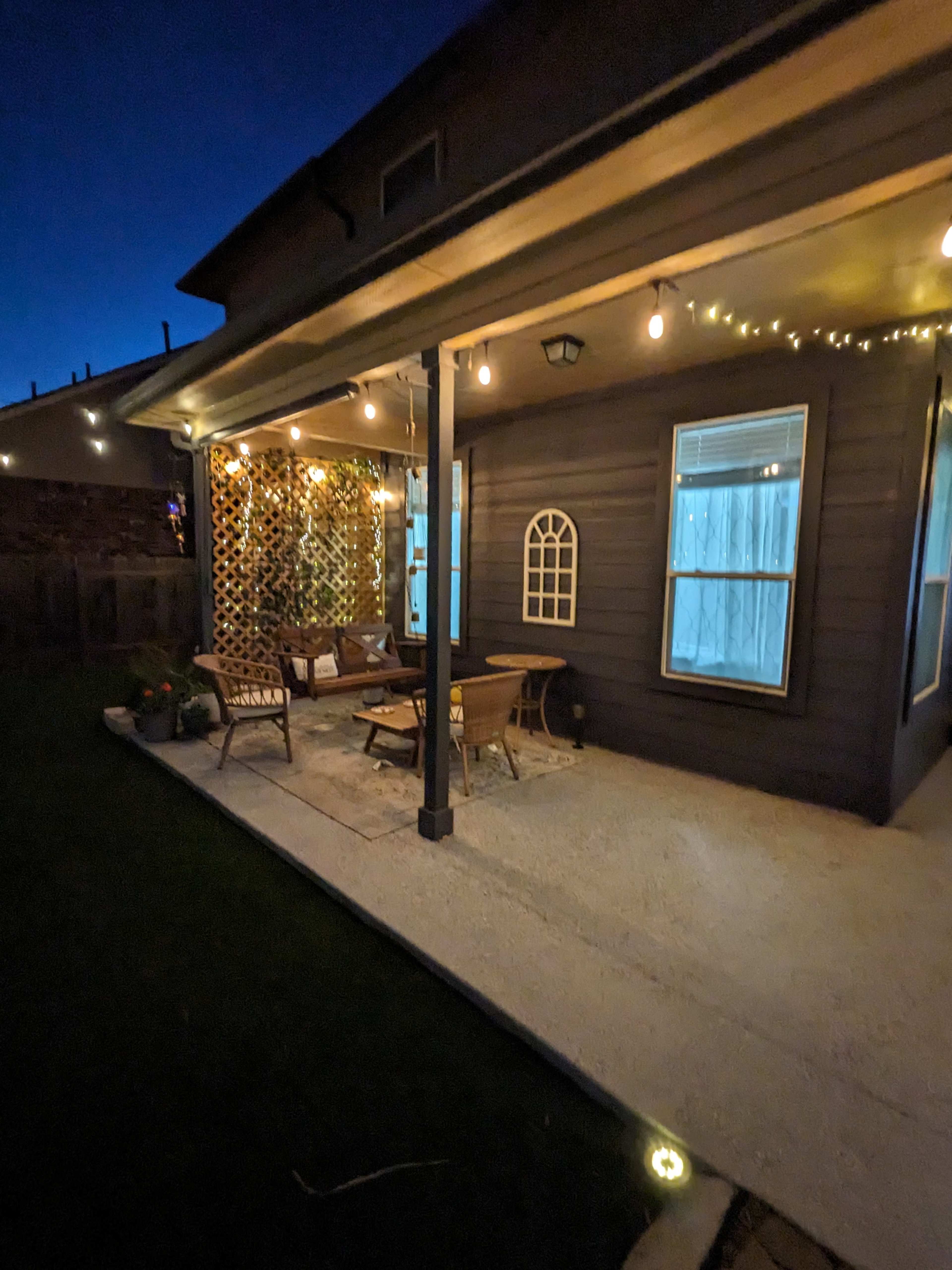 Trendy Backyard Image in Austin, Austin, TX