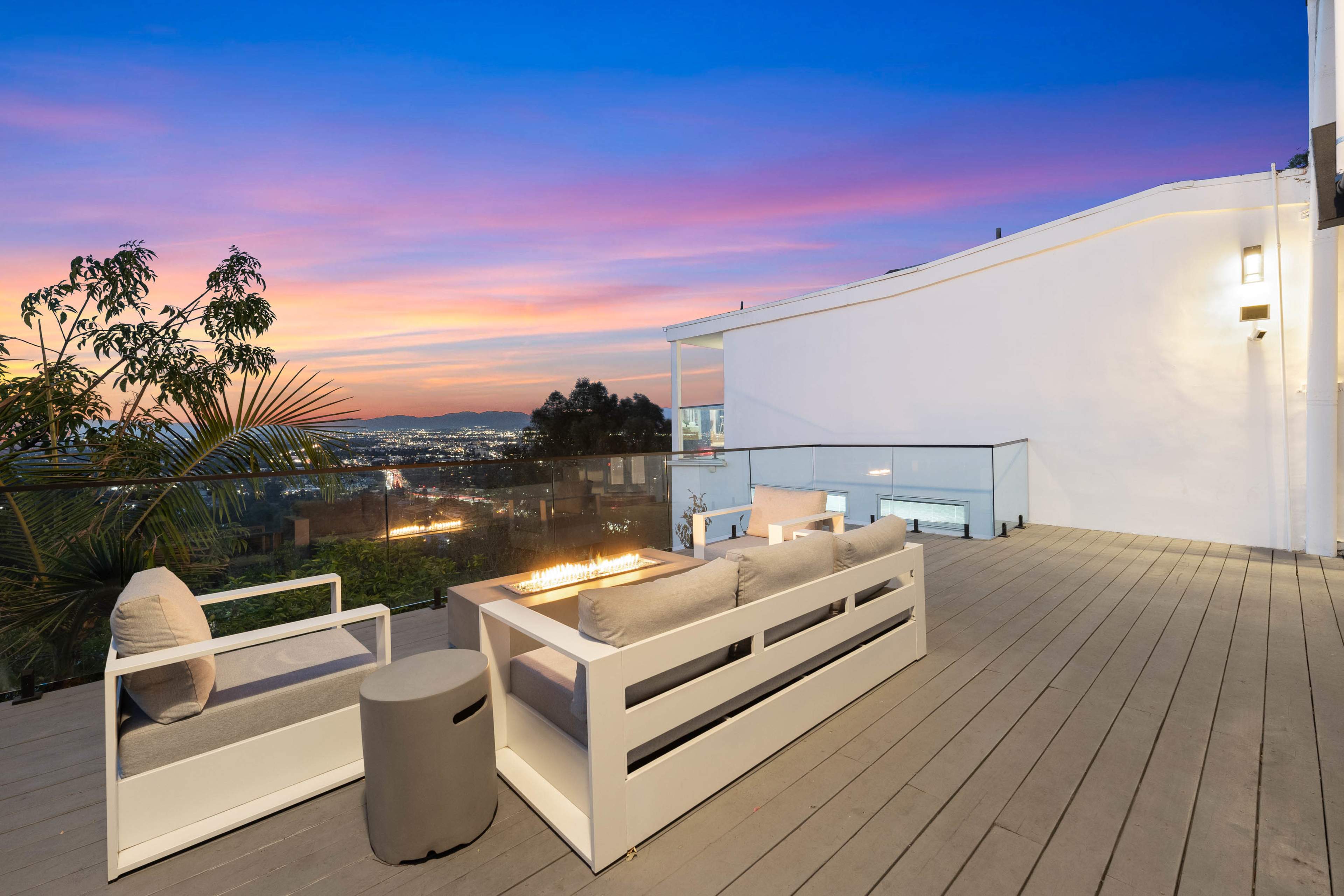 Hollywood Hills Patio with Breathtaking View Image in Studio City, LOS ANGELES, CA