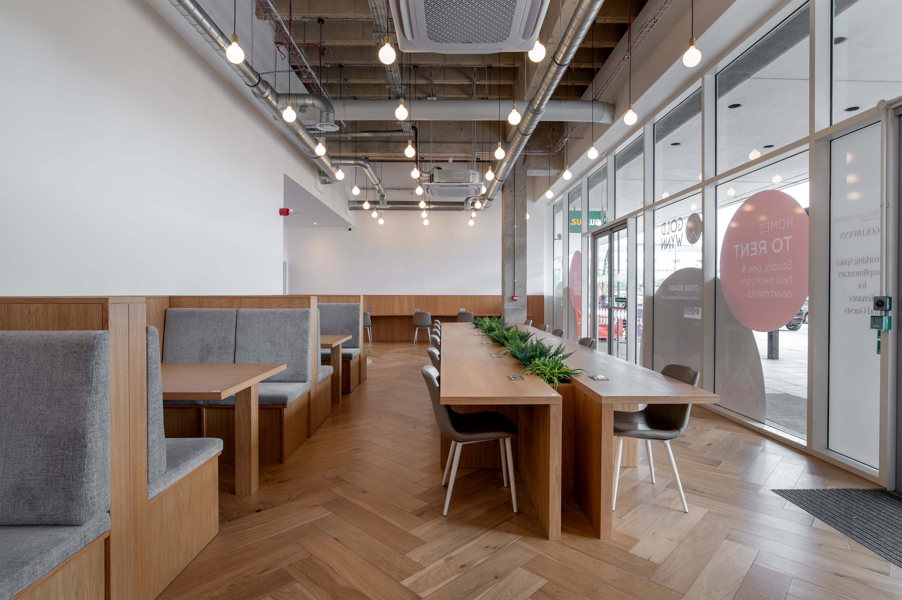 Elegant MK City Centre Apartment – Ideal for Business Travel & Production Teams Image in Central Milton Keynes, Milton Keynes, ENG