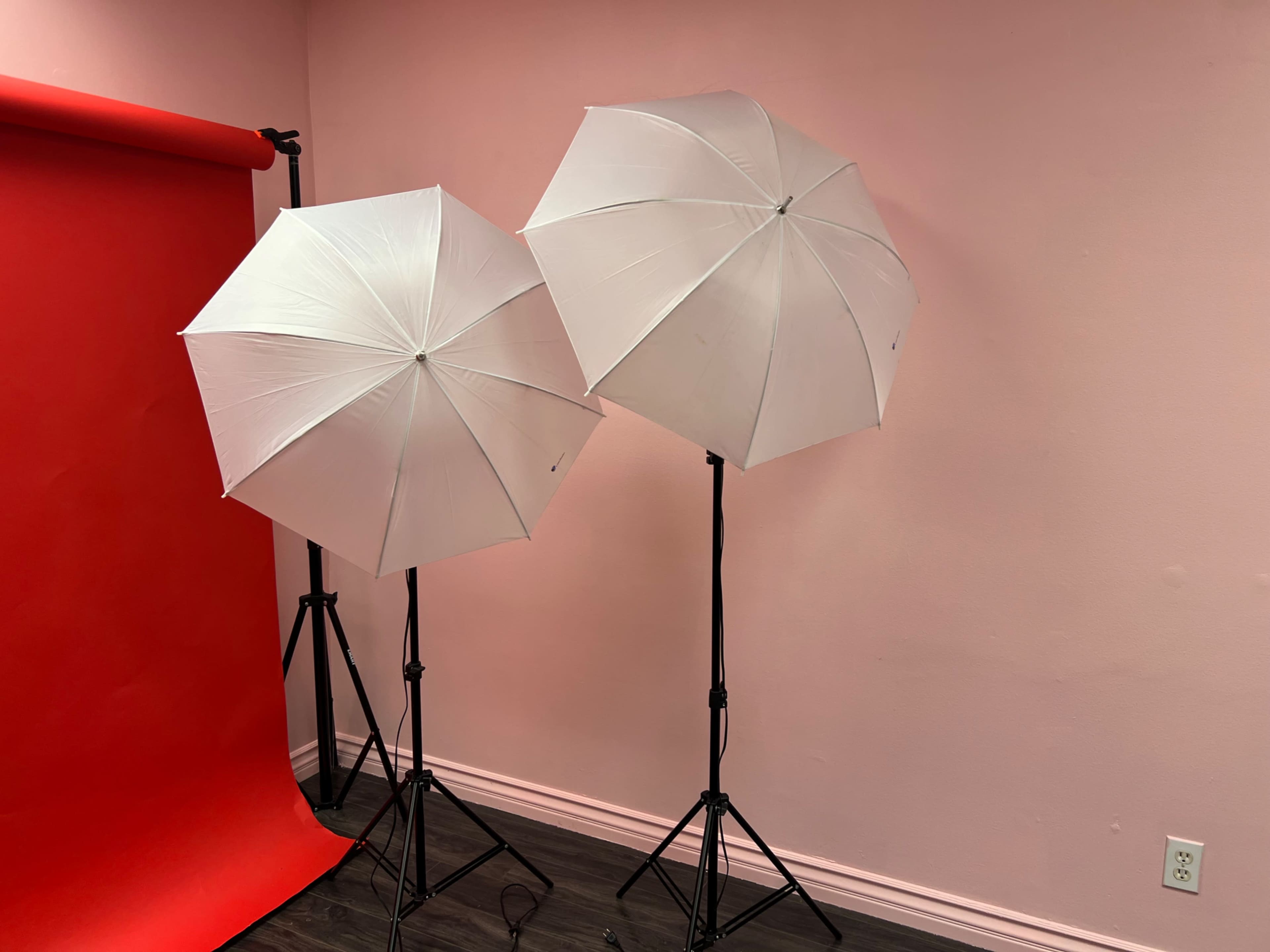 Fully Equipped Photo Studio - Encino Image in Encino, Encino, CA