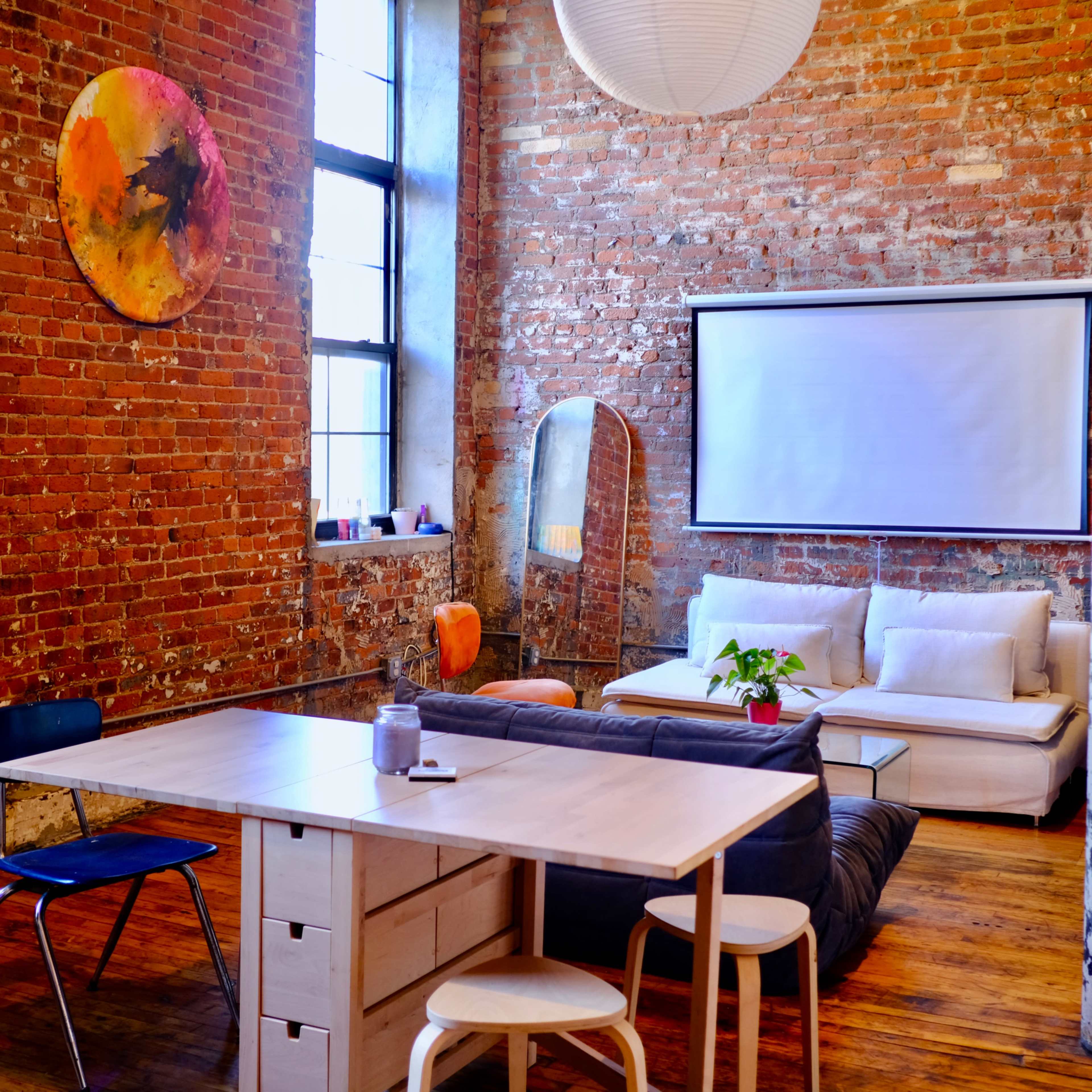 Artsy Studio Space Perfect for Meetings, Group Workshops, & Talk Therapy Image in Ridgewood, Ridgewood, NY